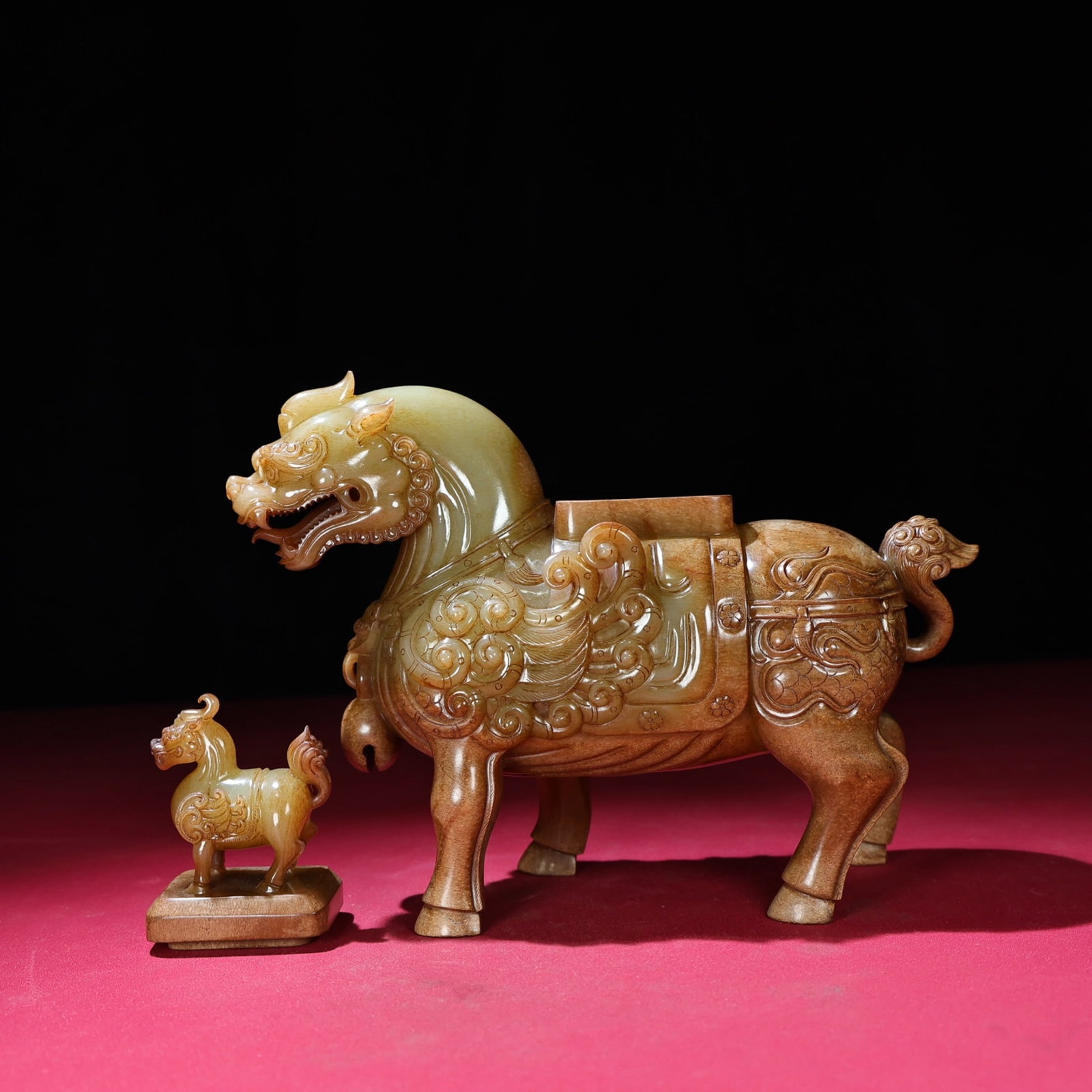 An Exquisite White Jade Lion-Shaped Utensil - 5