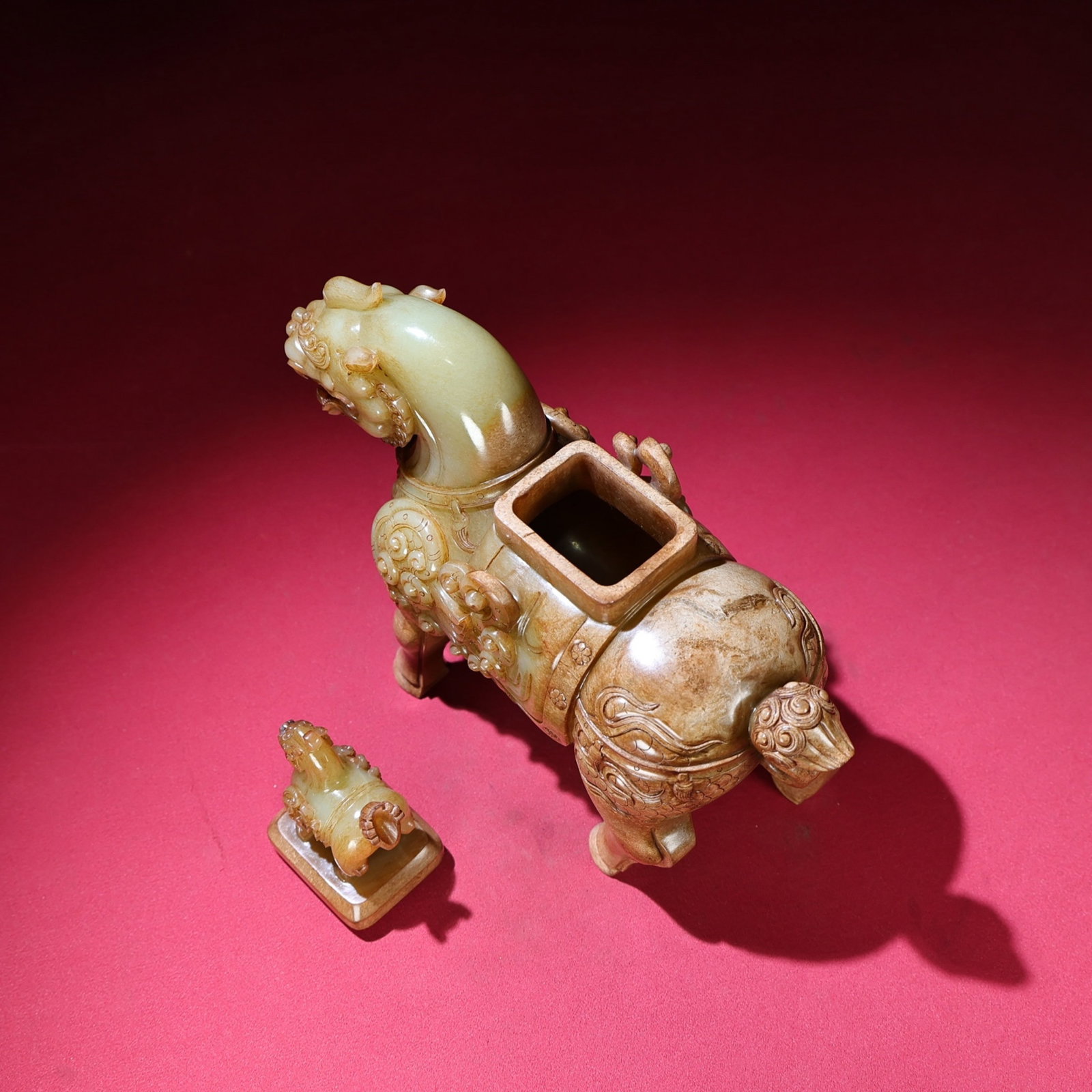 An Exquisite White Jade Lion-Shaped Utensil - 9