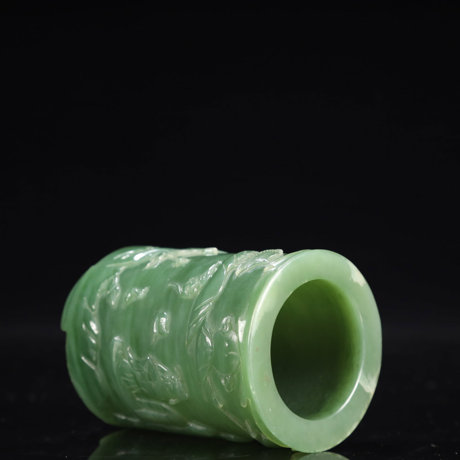 An Exquisite Jasper Landscape and Figure Pattern Tripod Brush Pot - 7
