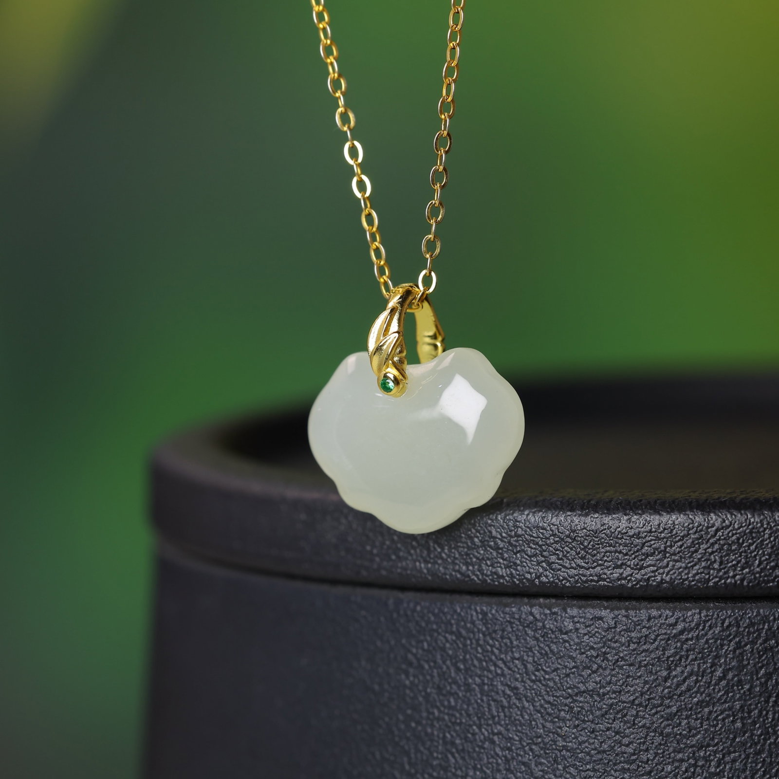 An Exquisite Sterling Silver-Gold Plated Inlaid White Jade Pendant - 4