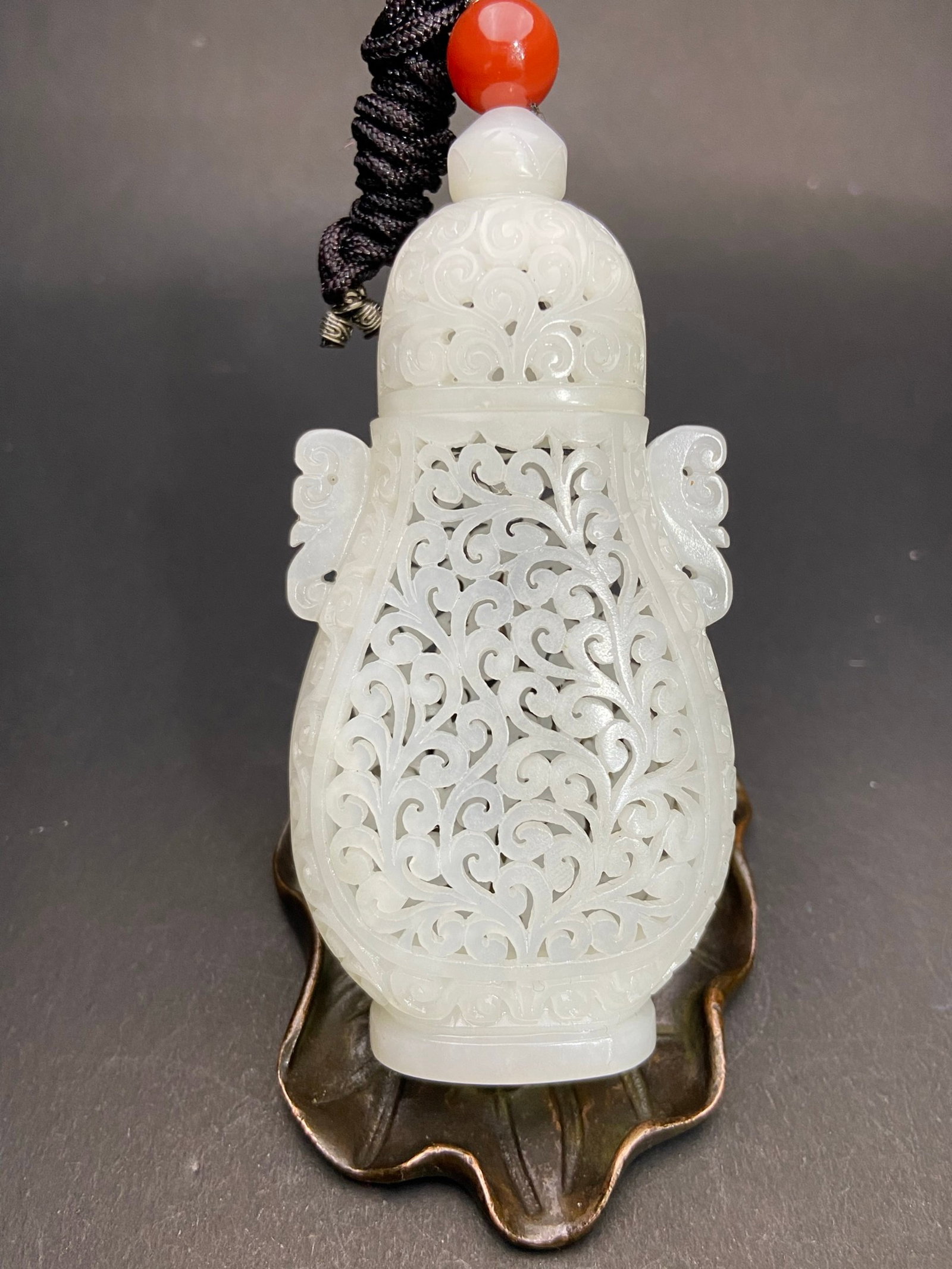 An Exquisite White Jade Hollow Double-Ears Snuff Bottle - 2