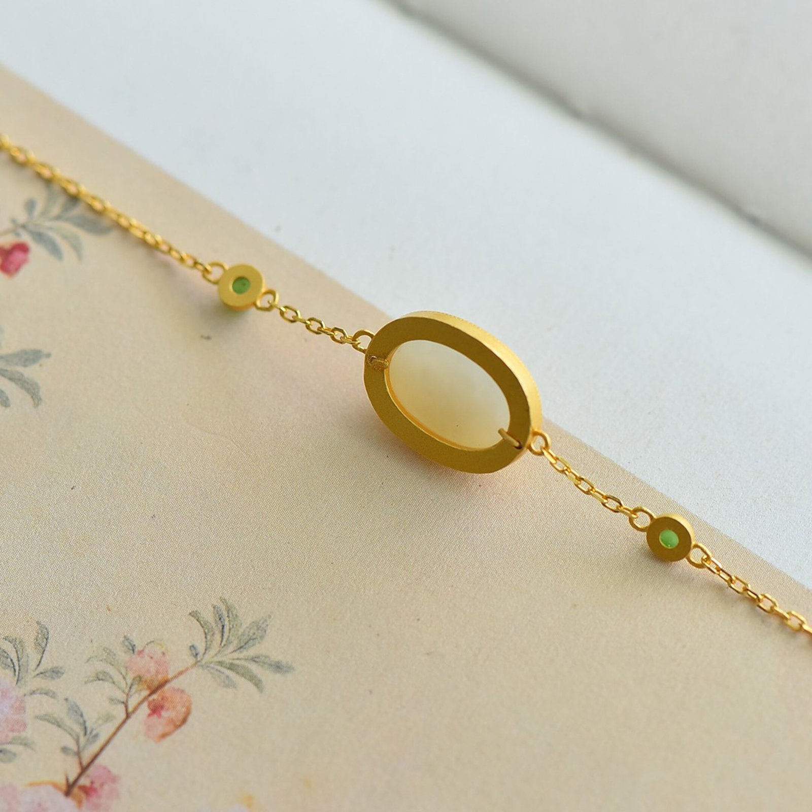 An Exquisite Sterling Silver-Gold Plated Inlaid White Jade Bracelet - 5