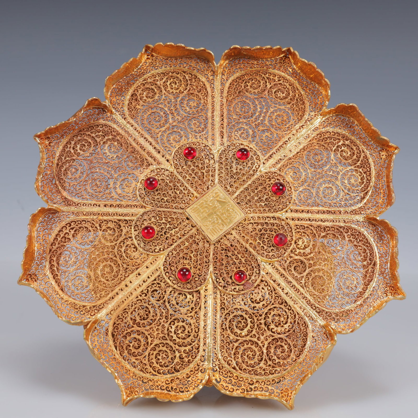 An Exquisite Filigree and Gilding Inlaid White Jade Eight Treasures Luopan ,Inlaid Gems - 9