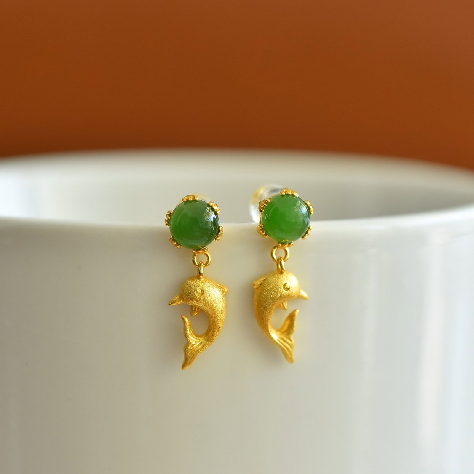A Pair of Exquisite Sterling Silver-Gold Plated Inlaid Jasper Earrings - 5