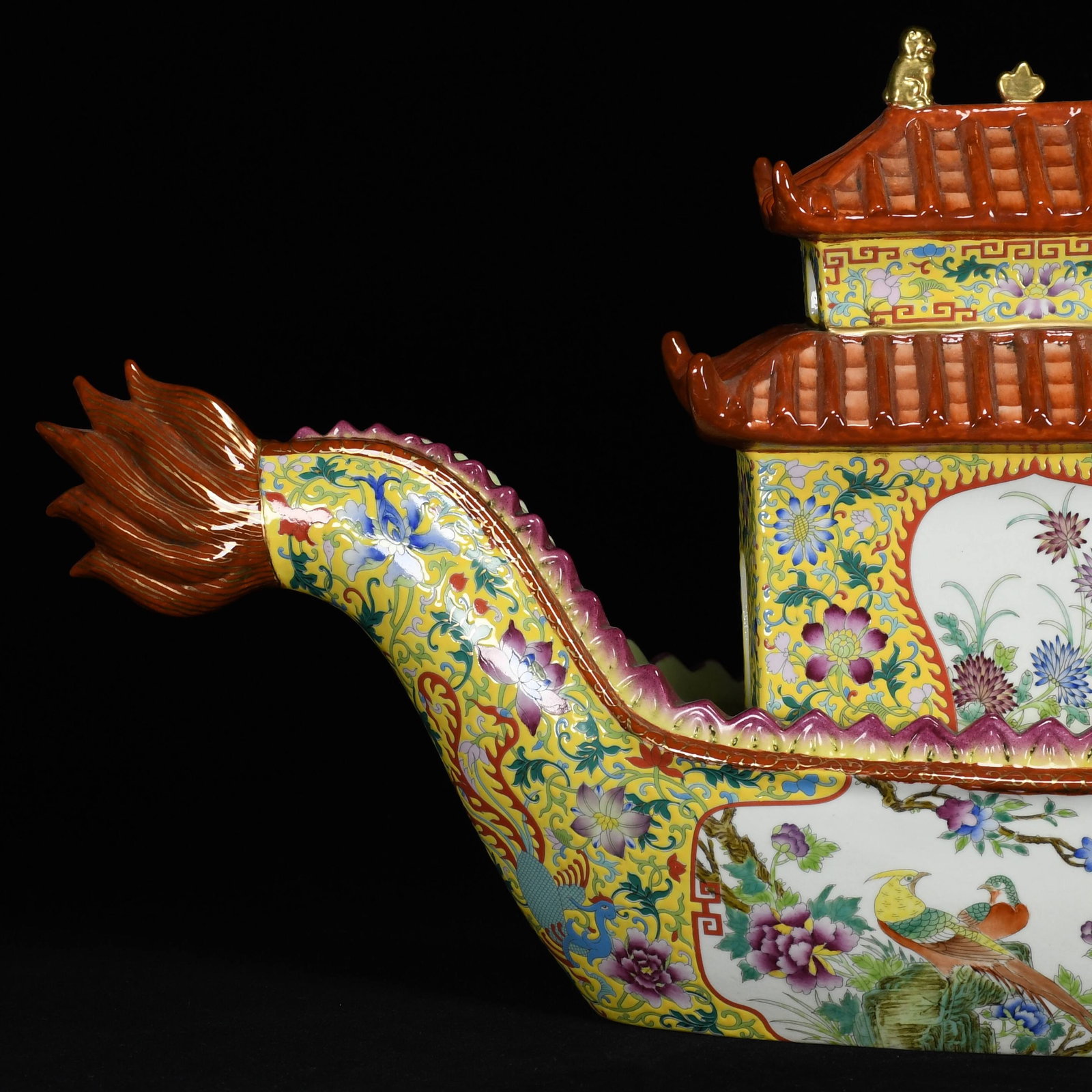 A Huge Famille-Rose Painted Gold Flower and Bird Pattern Dragon boat Ornament - 6