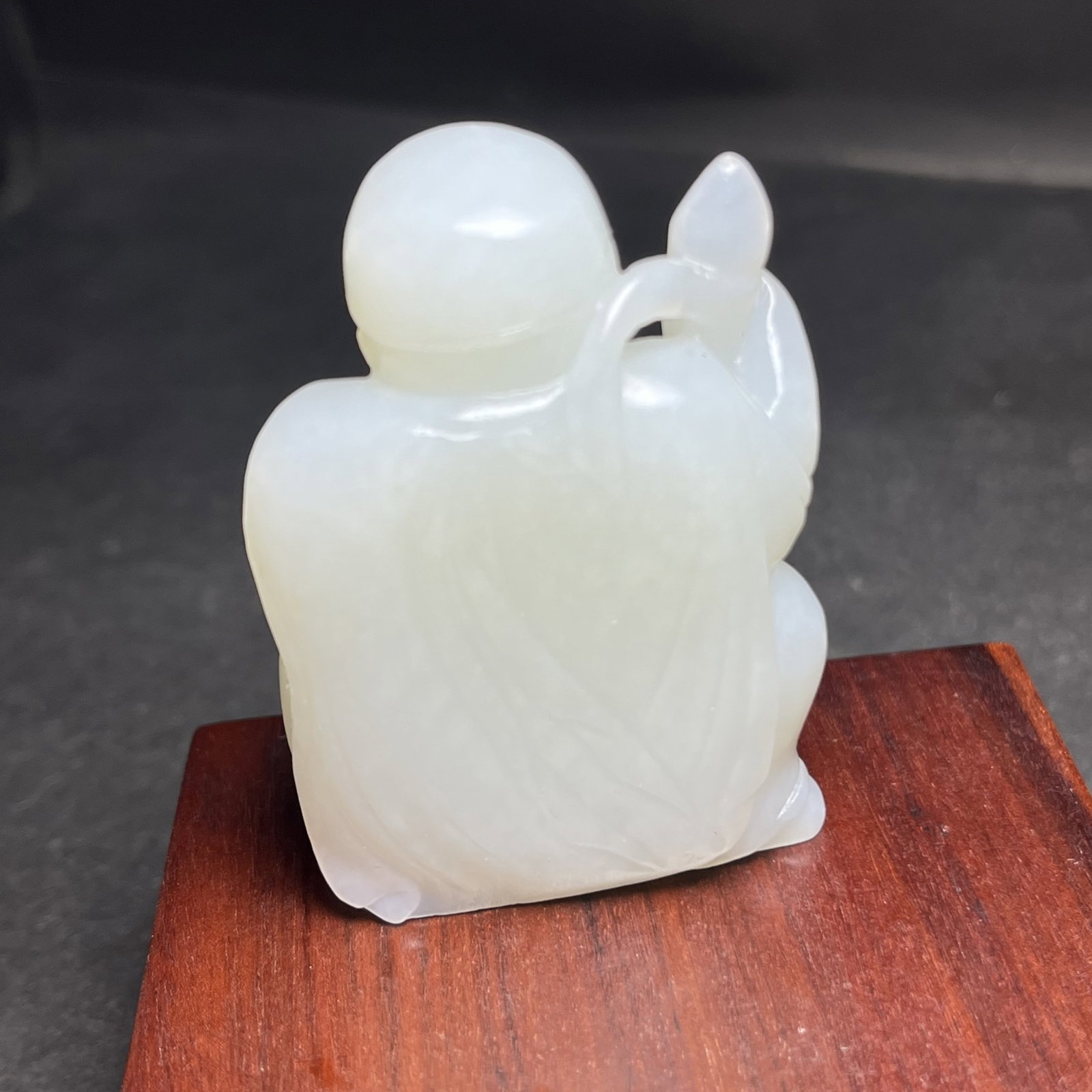 An Exquisite White Jade Figure Hand Piece - 5