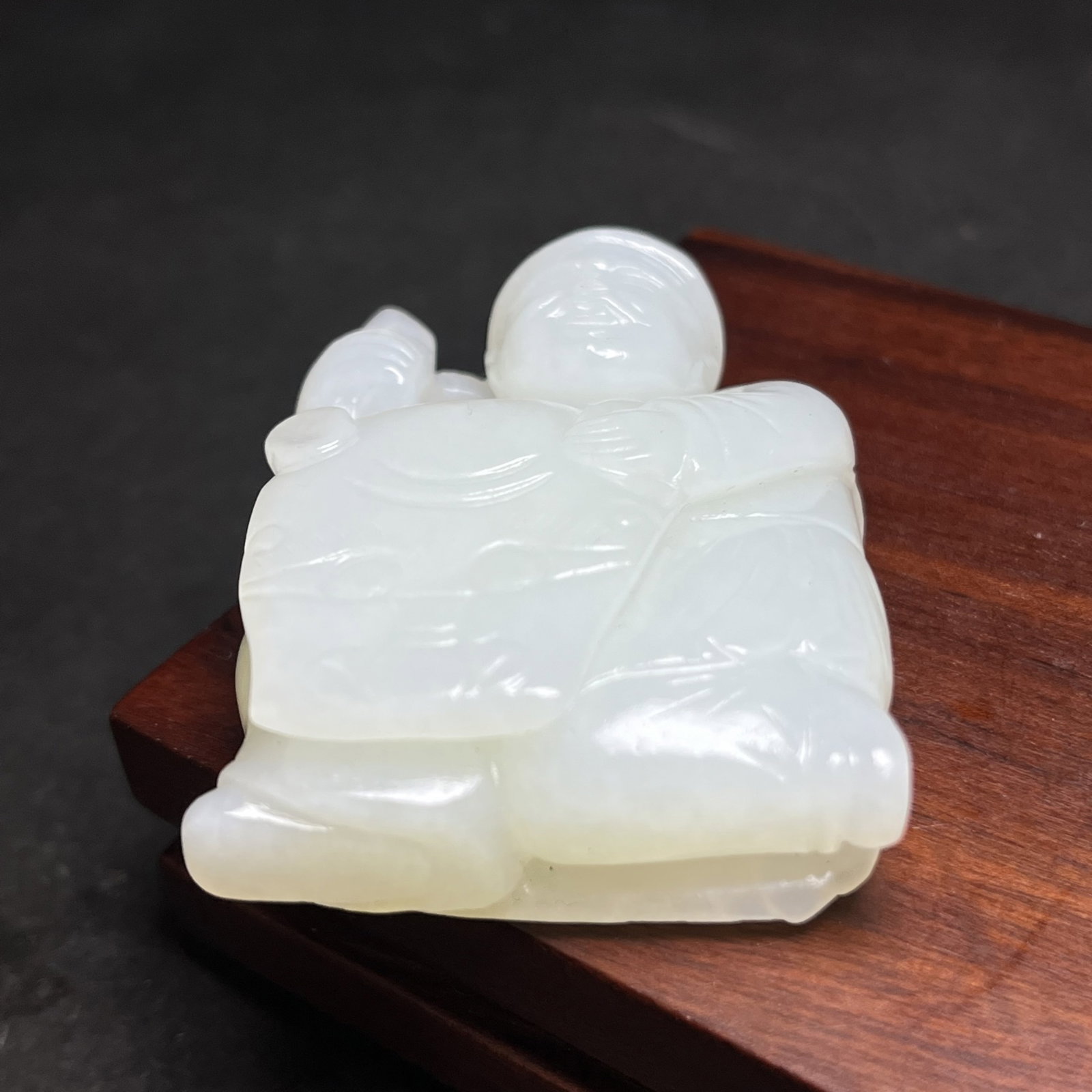An Exquisite White Jade Figure Hand Piece - 7