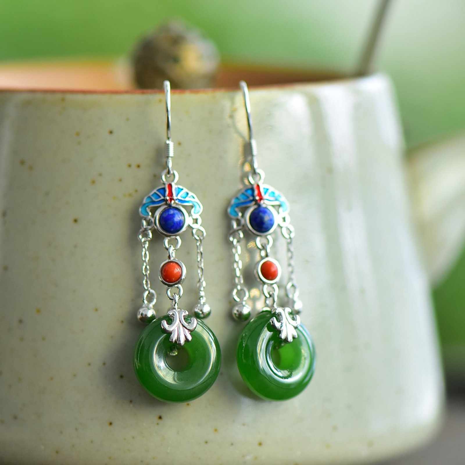 A Pair of Exquisite Sterling Silver Inlaid Jasper Enamel Earrings - 4