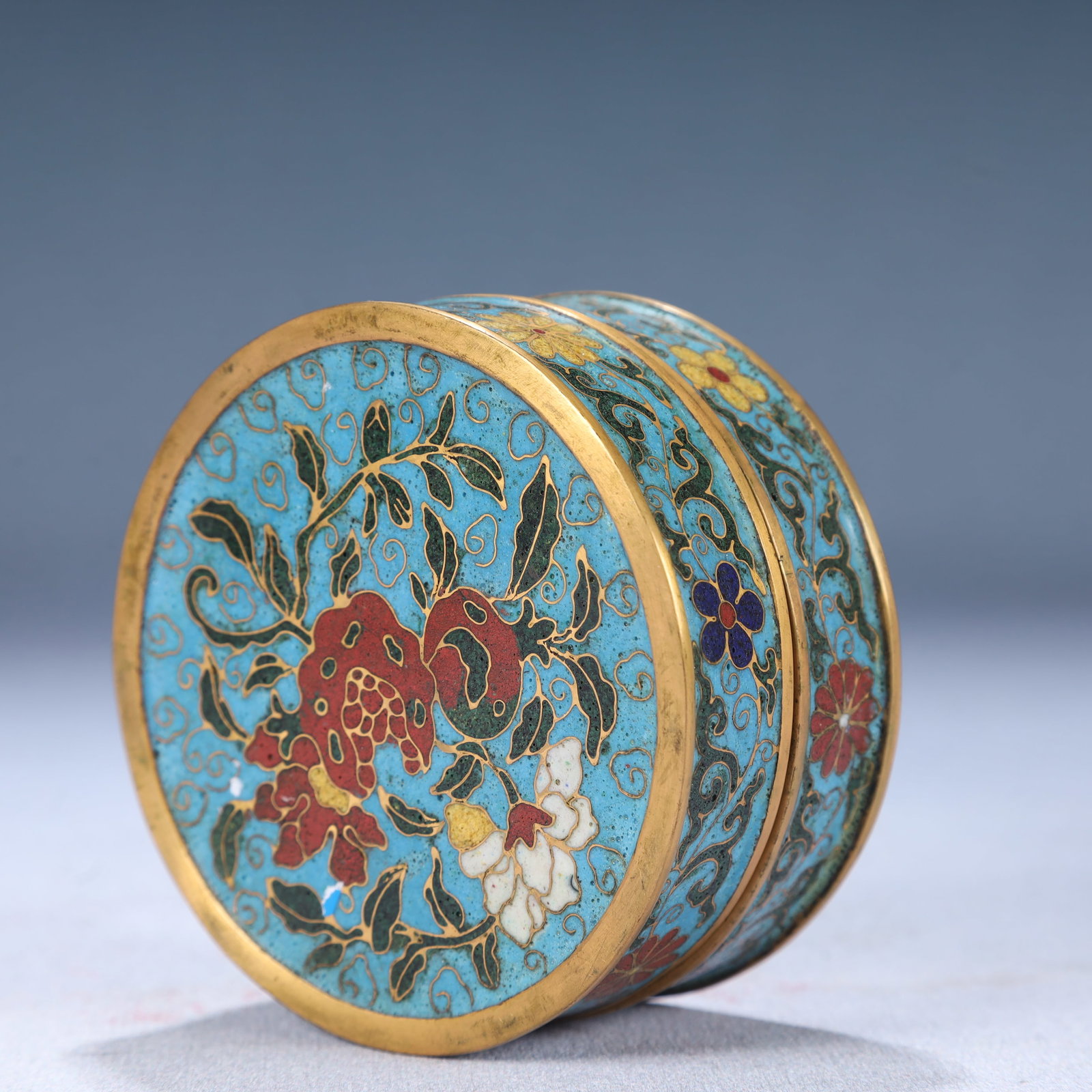 An Exquisite Cloisonne Flower and Fruit Pattern Cover Box - 3