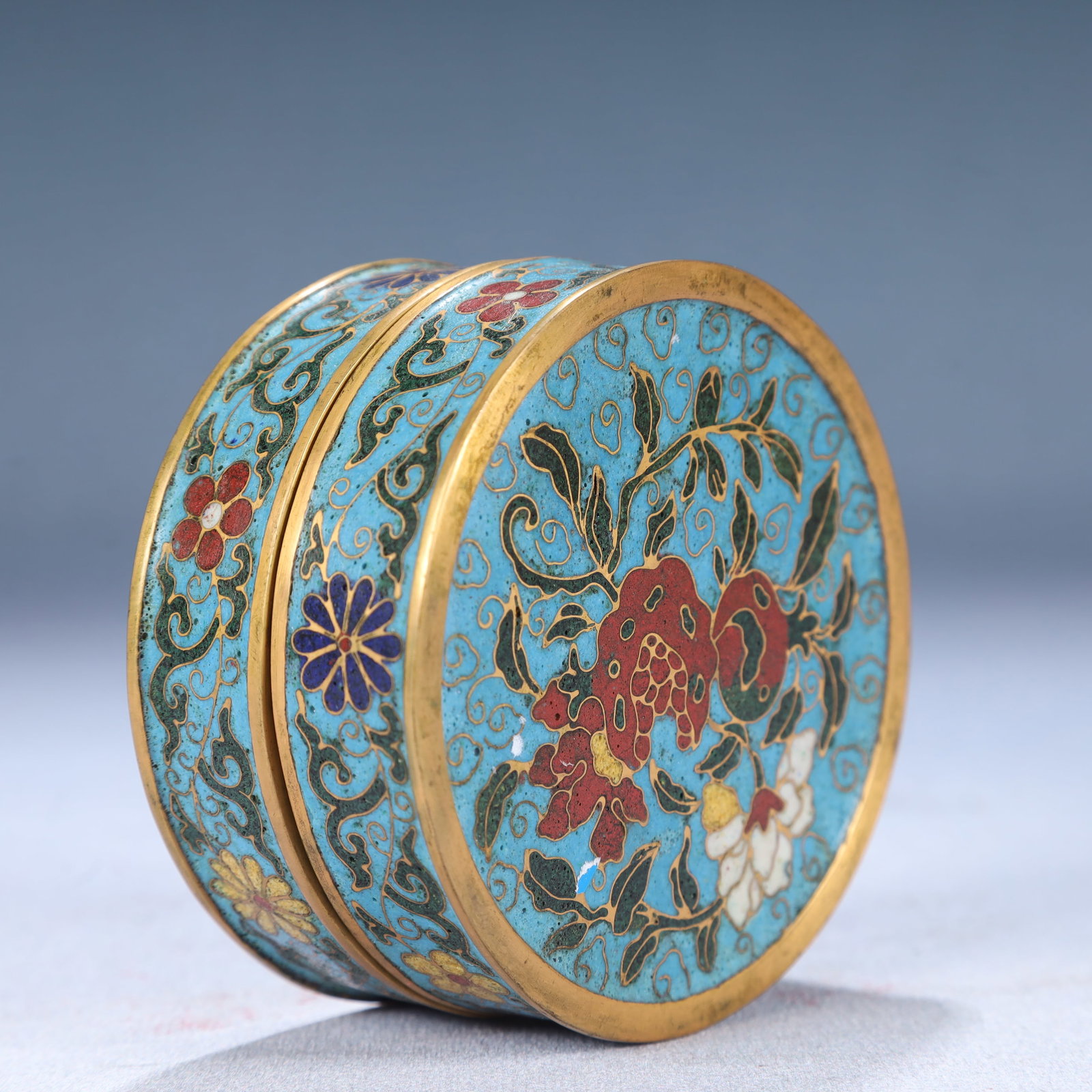 An Exquisite Cloisonne Flower and Fruit Pattern Cover Box - 4