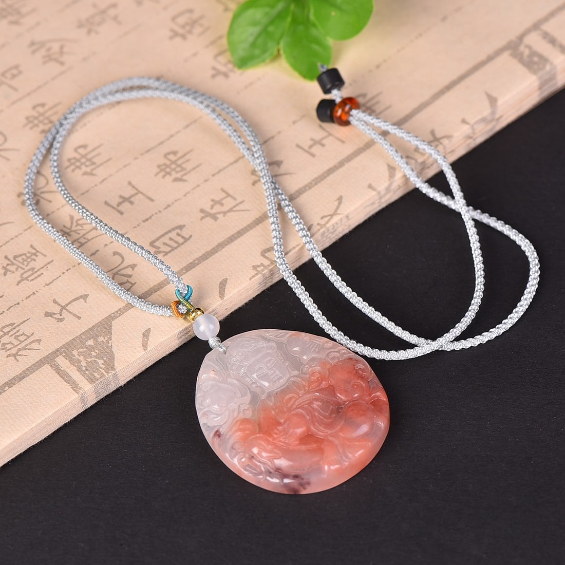 An Exquisite Jade Avalokitesvara Pattern Pendant - 5