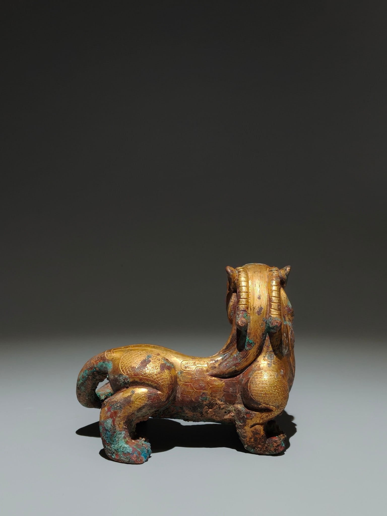 An Exquisite Gilt Bronze Auspicious Beast Ornament - 5