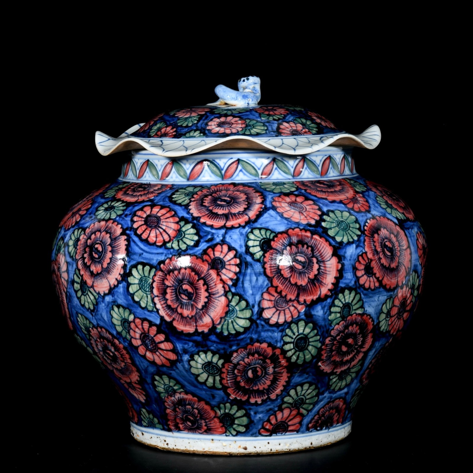 A Rare Blue and White Red Green Color Flower Pattern Cover Jar: Estimated Value:3200-6400 A Rare Blue and White Red Green Color Flower Pattern Cover Jar,Yuan Dynasty,China,Size:13.4inx14.2in
