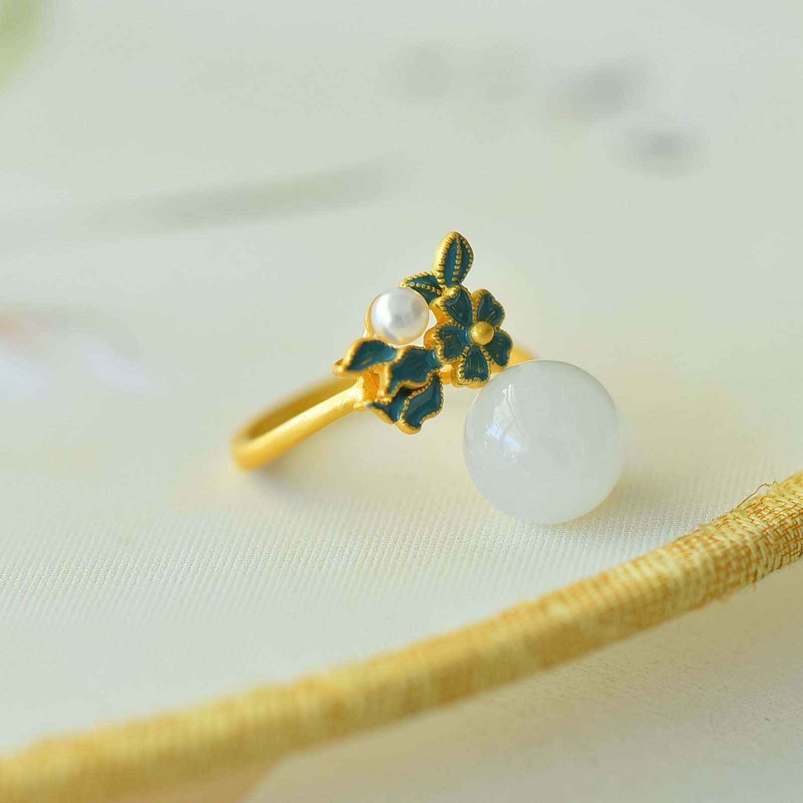 A Set of Fine Sterling Silver-Gold Plated Inlaid White Jade Jewelrys,Inlaid Pearl - 4
