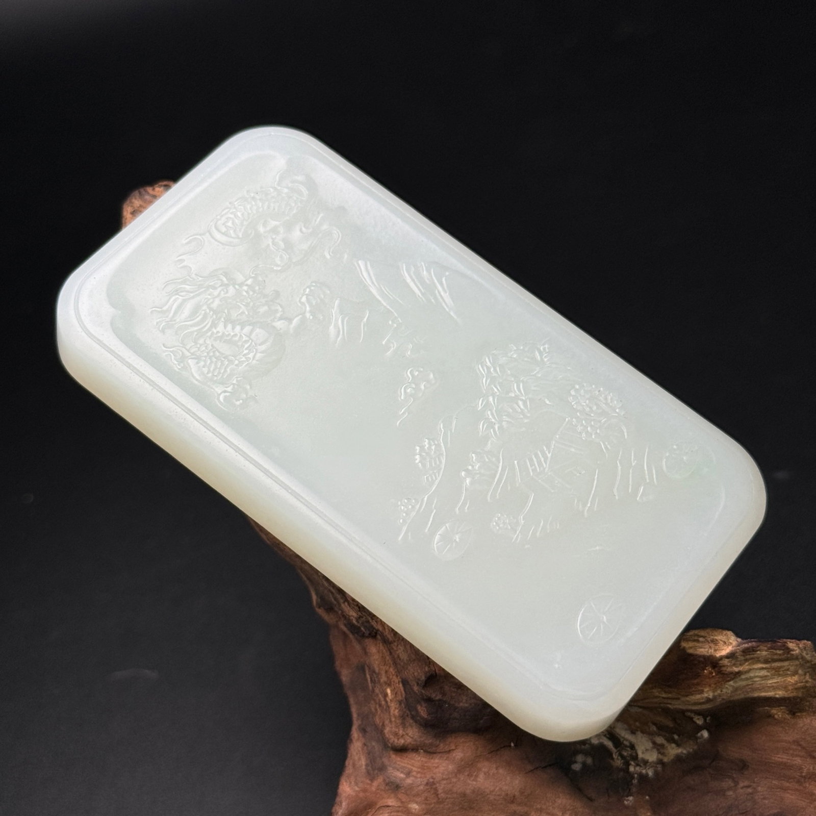 An Exquisite White Jade Landscape and Avalokitesvara Pattern Pendant - 5