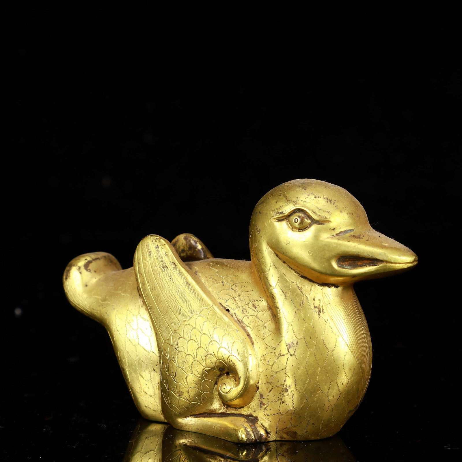 A Rare Gilt Bronze Duck Ornament - 3