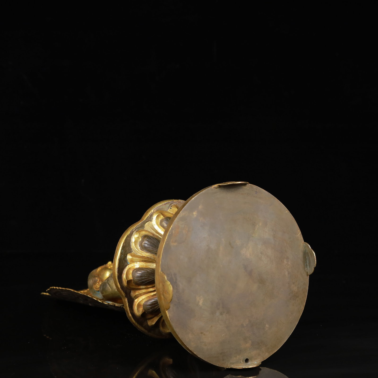 An Exquisite Gilt Silver Buddha Statue - 11