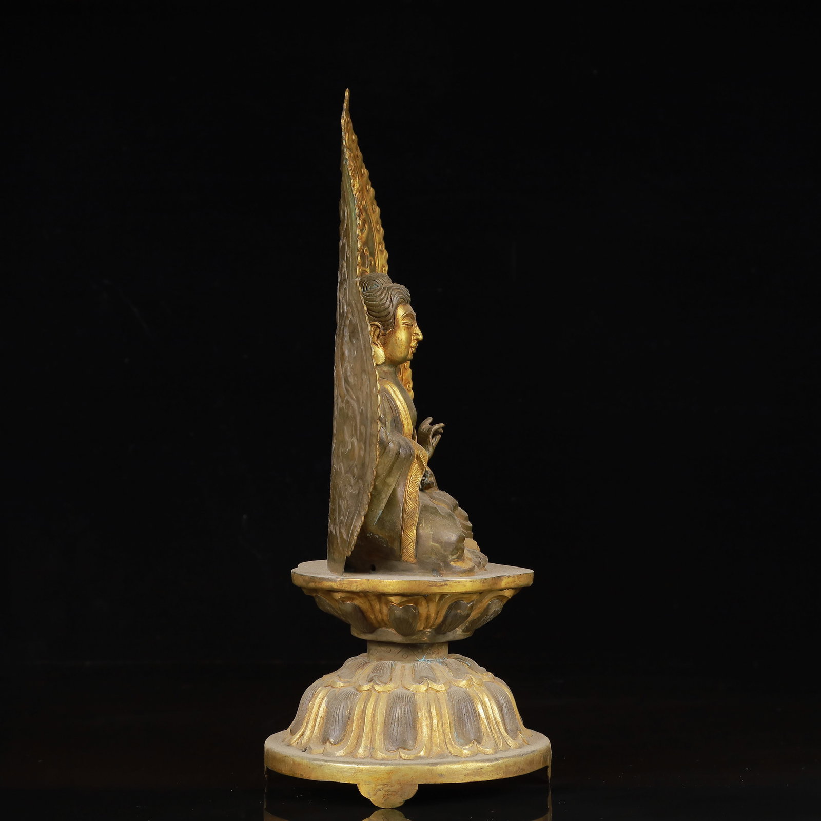 An Exquisite Gilt Silver Buddha Statue - 8
