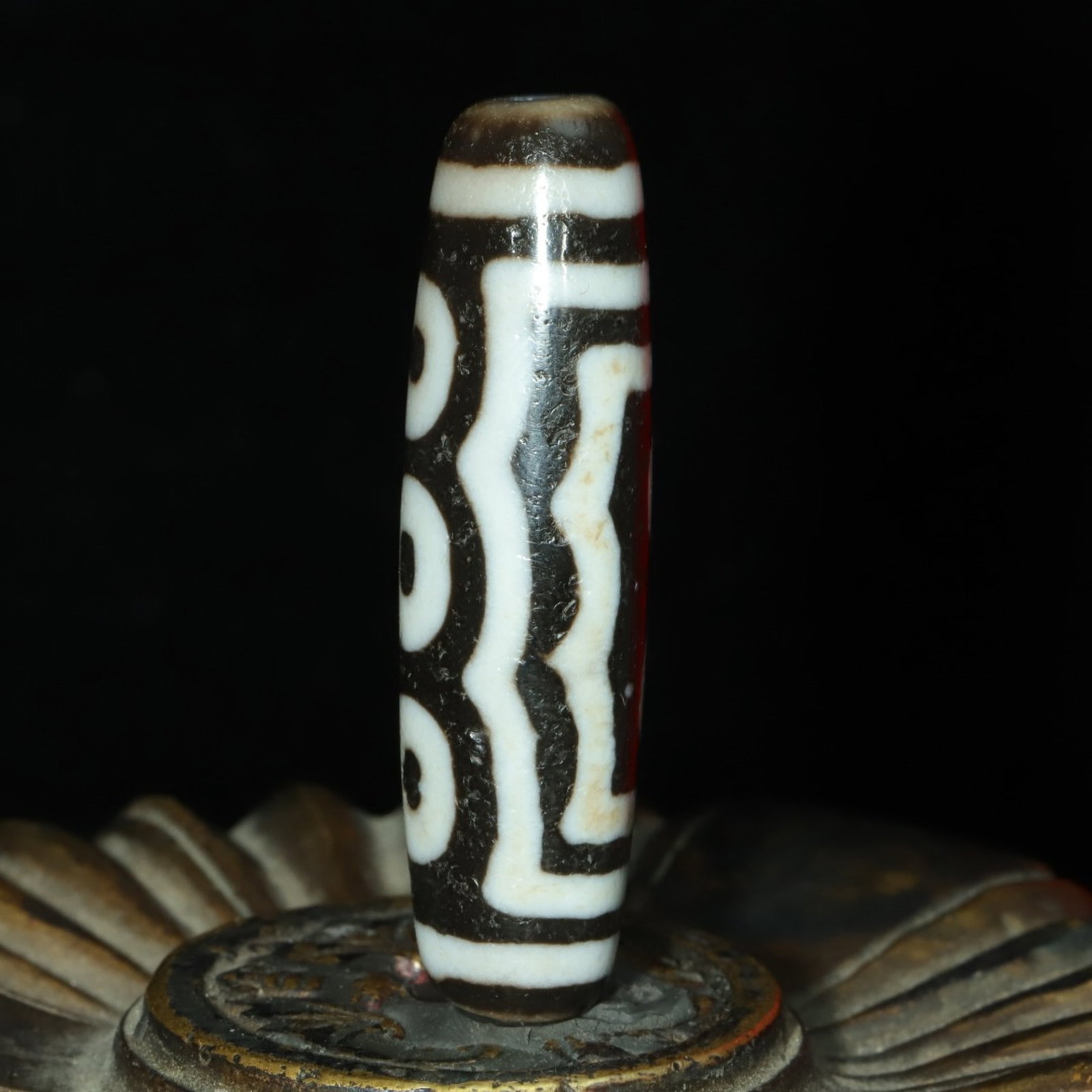 An Exquisite Five Eyes Dzi Bead Pendant - 4