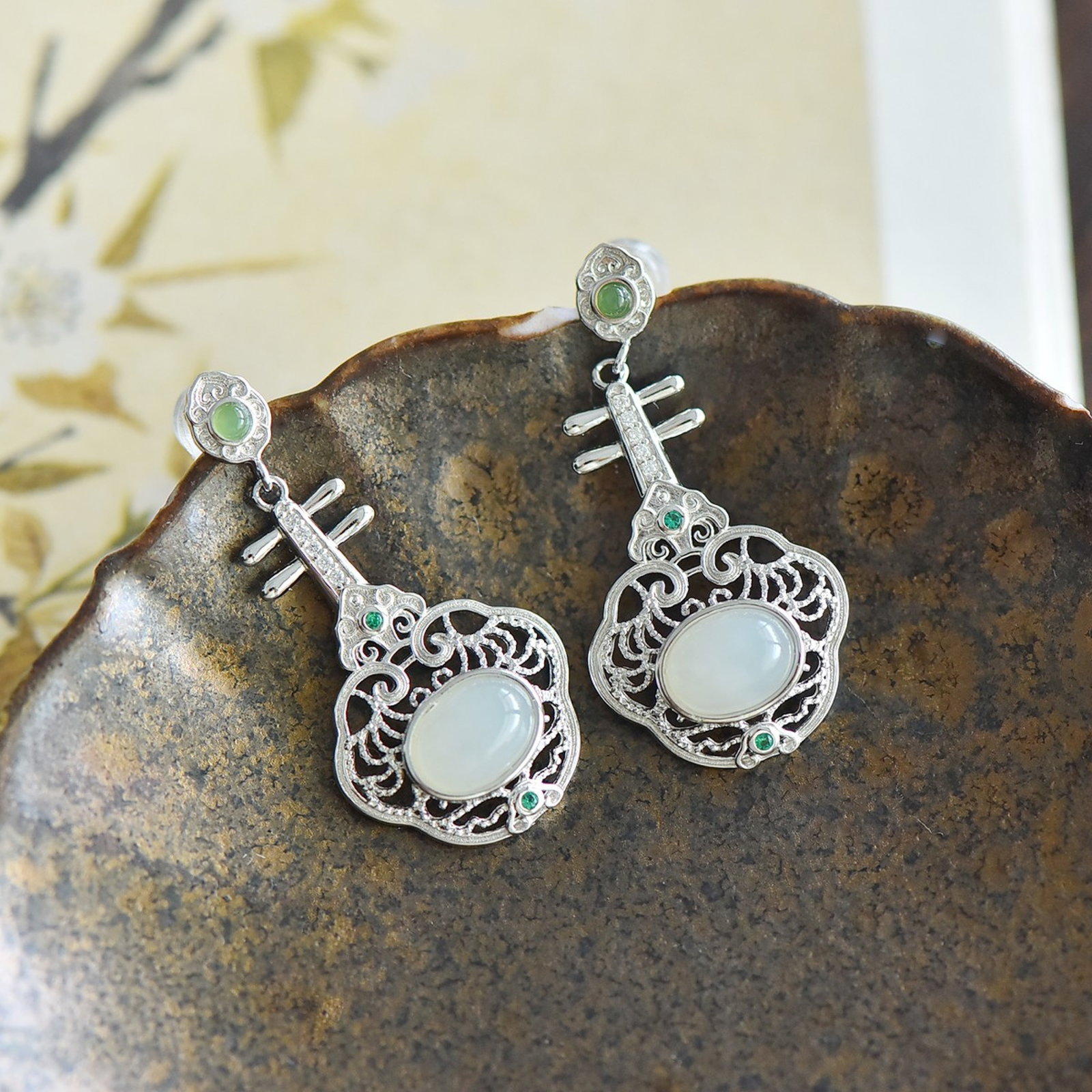 A Pair of Exquisite Sterling Silver Inlaid White Jade Earrings,Inlaid Diamonds - 2