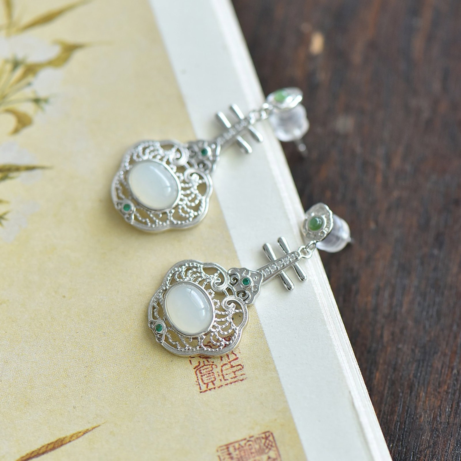 A Pair of Exquisite Sterling Silver Inlaid White Jade Earrings,Inlaid Diamonds - 4