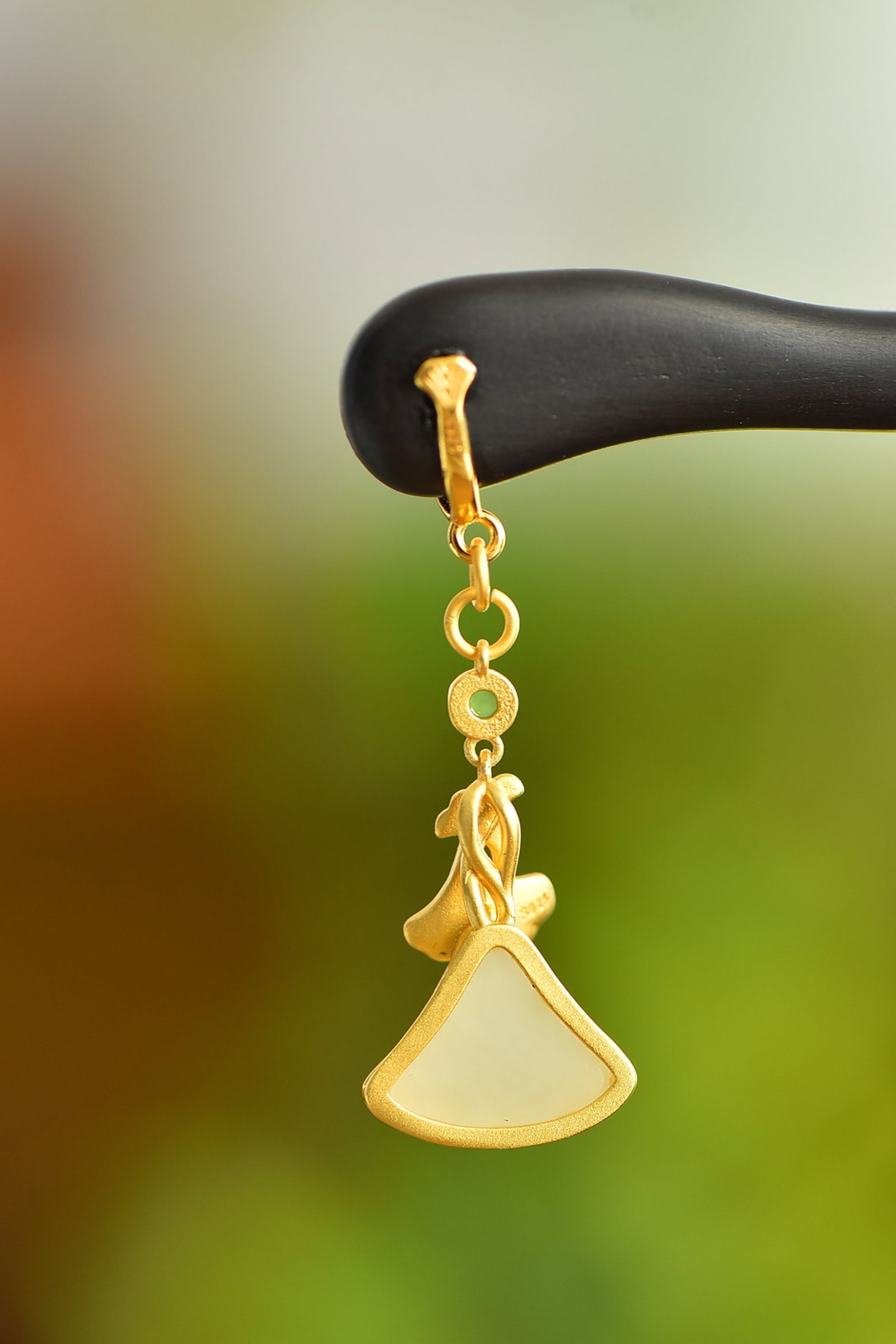 An Exquisite Sterling Silver-Gold Plated Inlaid White Jade Ebony Hairpin - 5