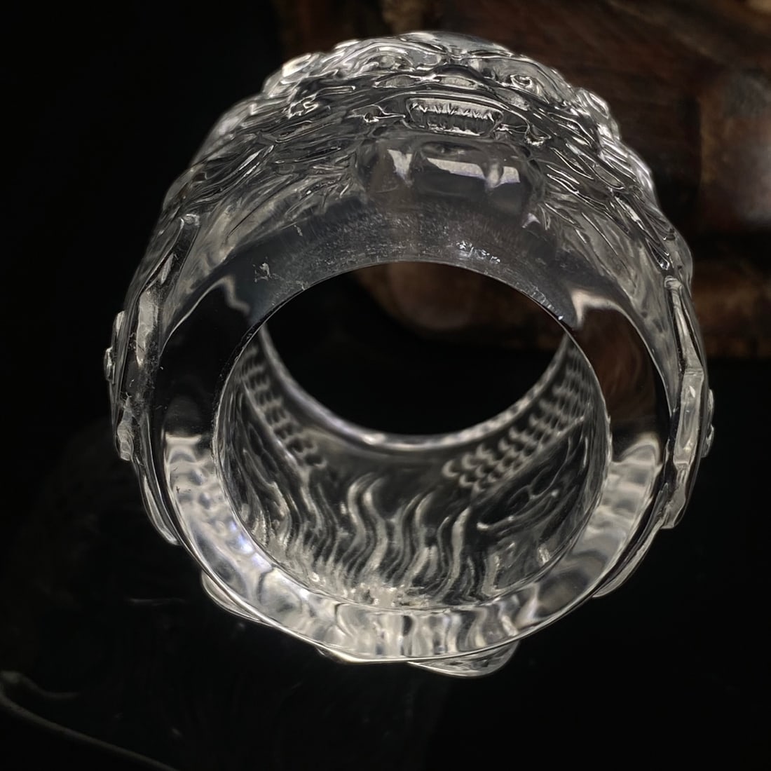 An Exquisite Crystal Dragon-head Pattern Fingerstall - 8
