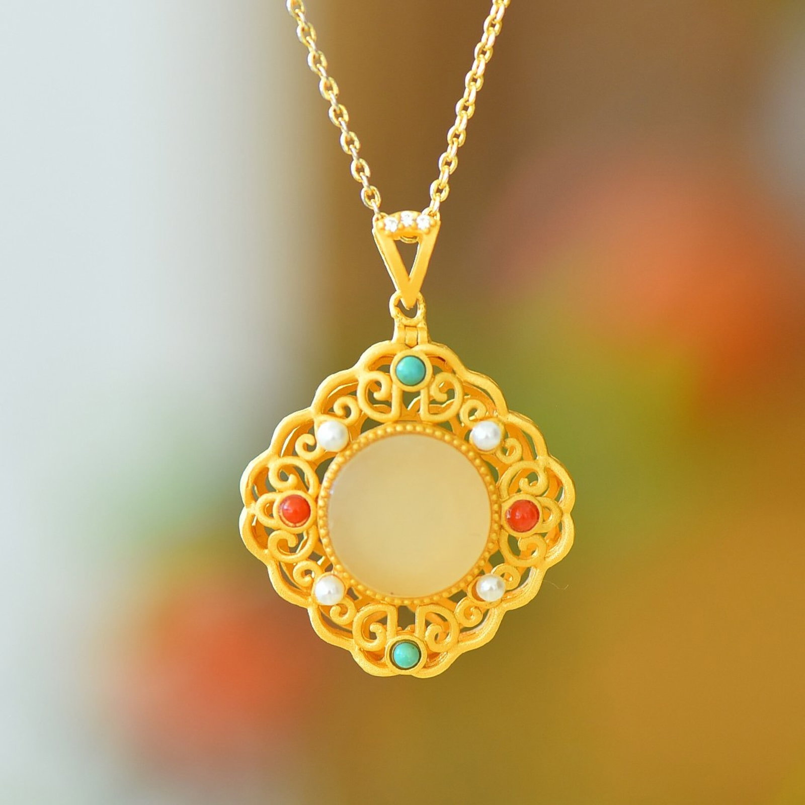 An Exquisite Sterling Silver-Gold Plated Inlaid White Jade Pendant,Inlaid Pearl - 4