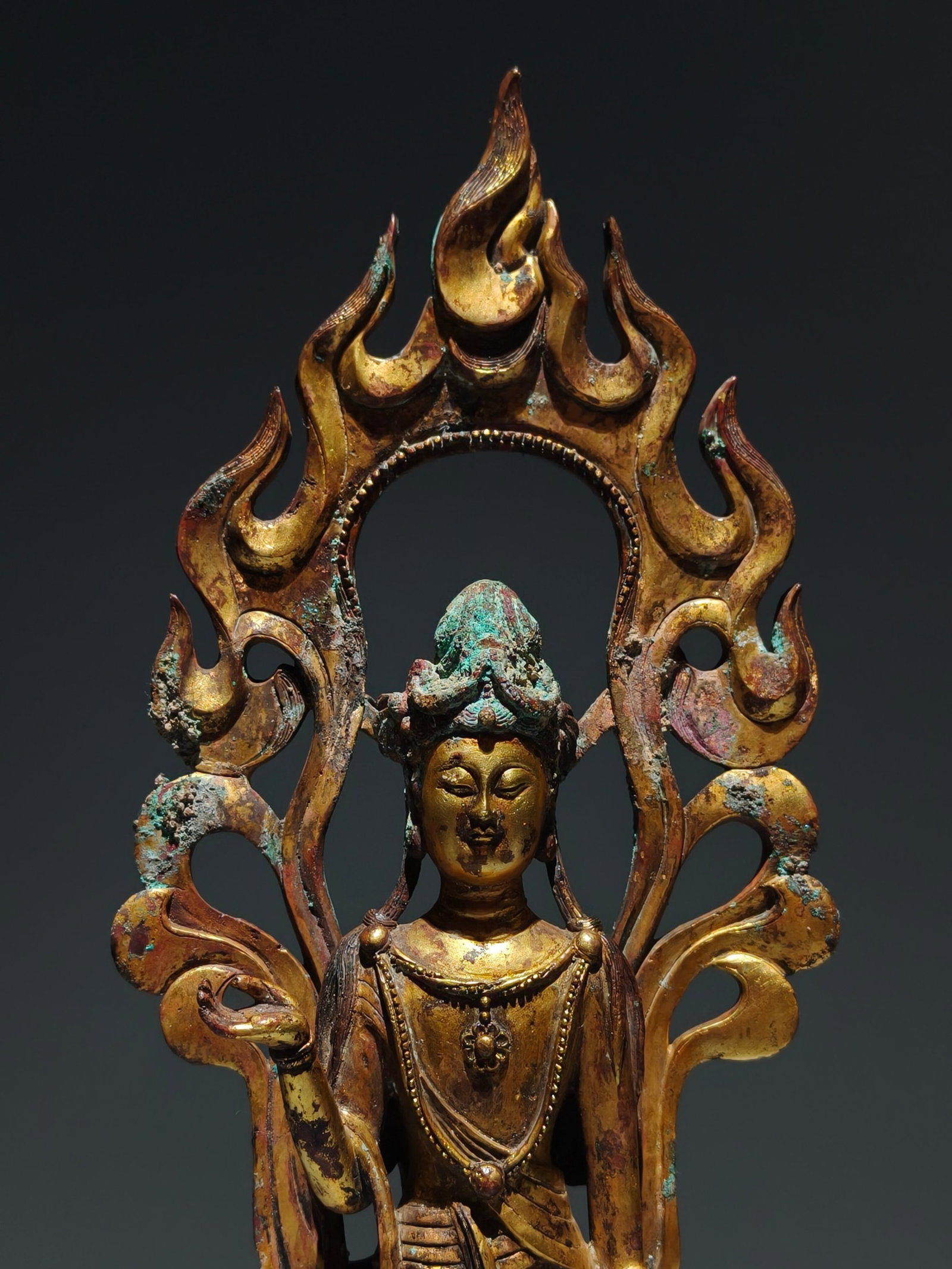 A Solemn Gilt Bronze Statue of Bodhisattva - 2
