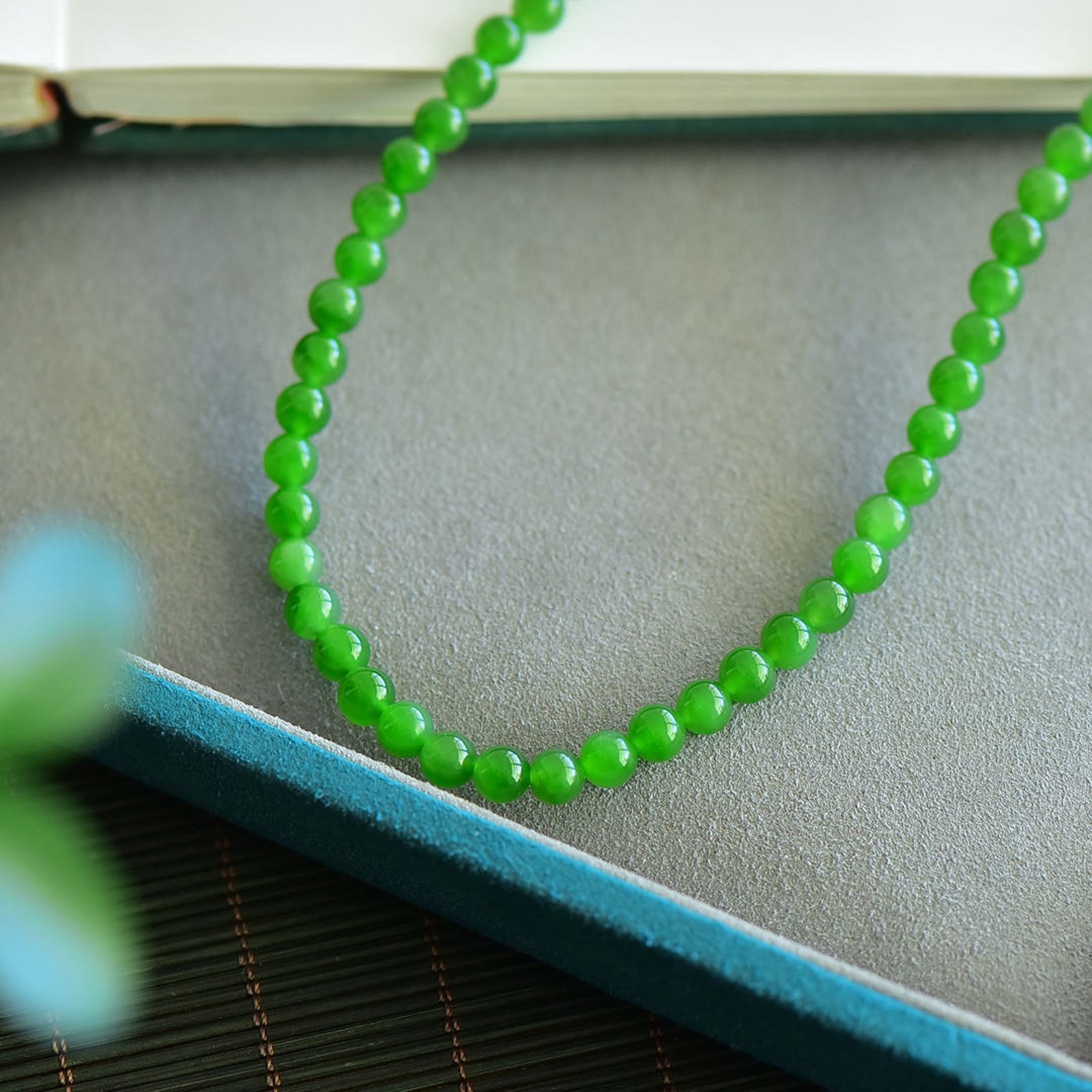 An Exquisite Jasper Necklace - 3