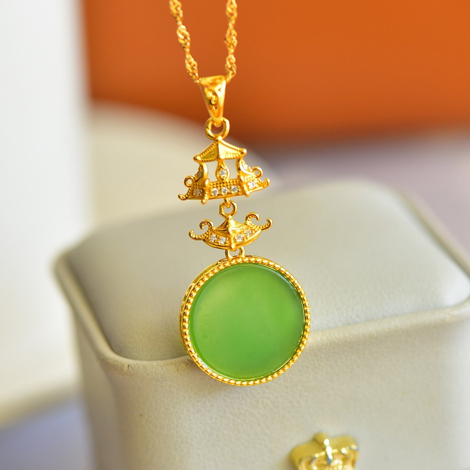An Exquisite Sterling Silver-Gold Plated Inlaid Jasper Pendant,Inlaid Diamonds - 2