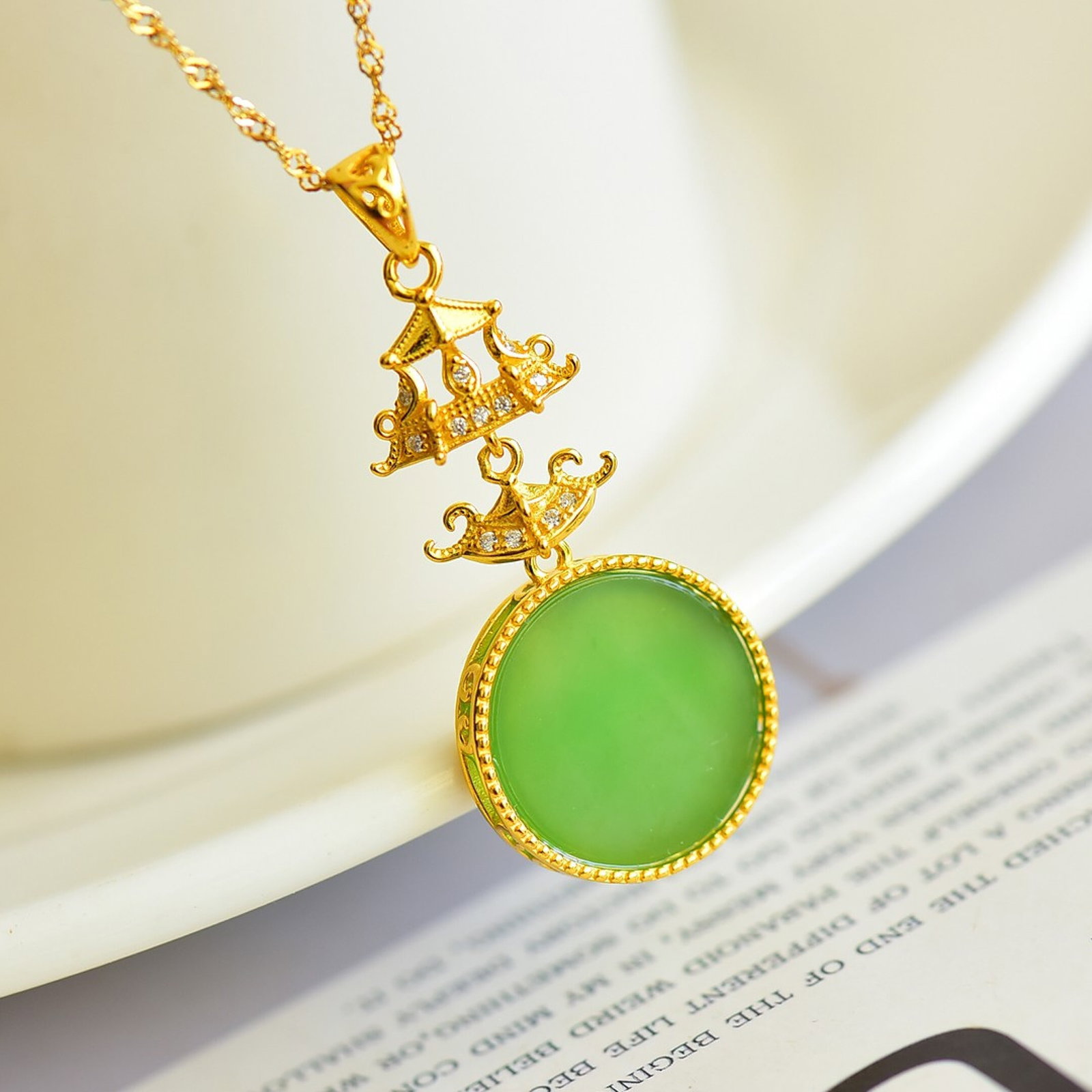An Exquisite Sterling Silver-Gold Plated Inlaid Jasper Pendant,Inlaid Diamonds - 4
