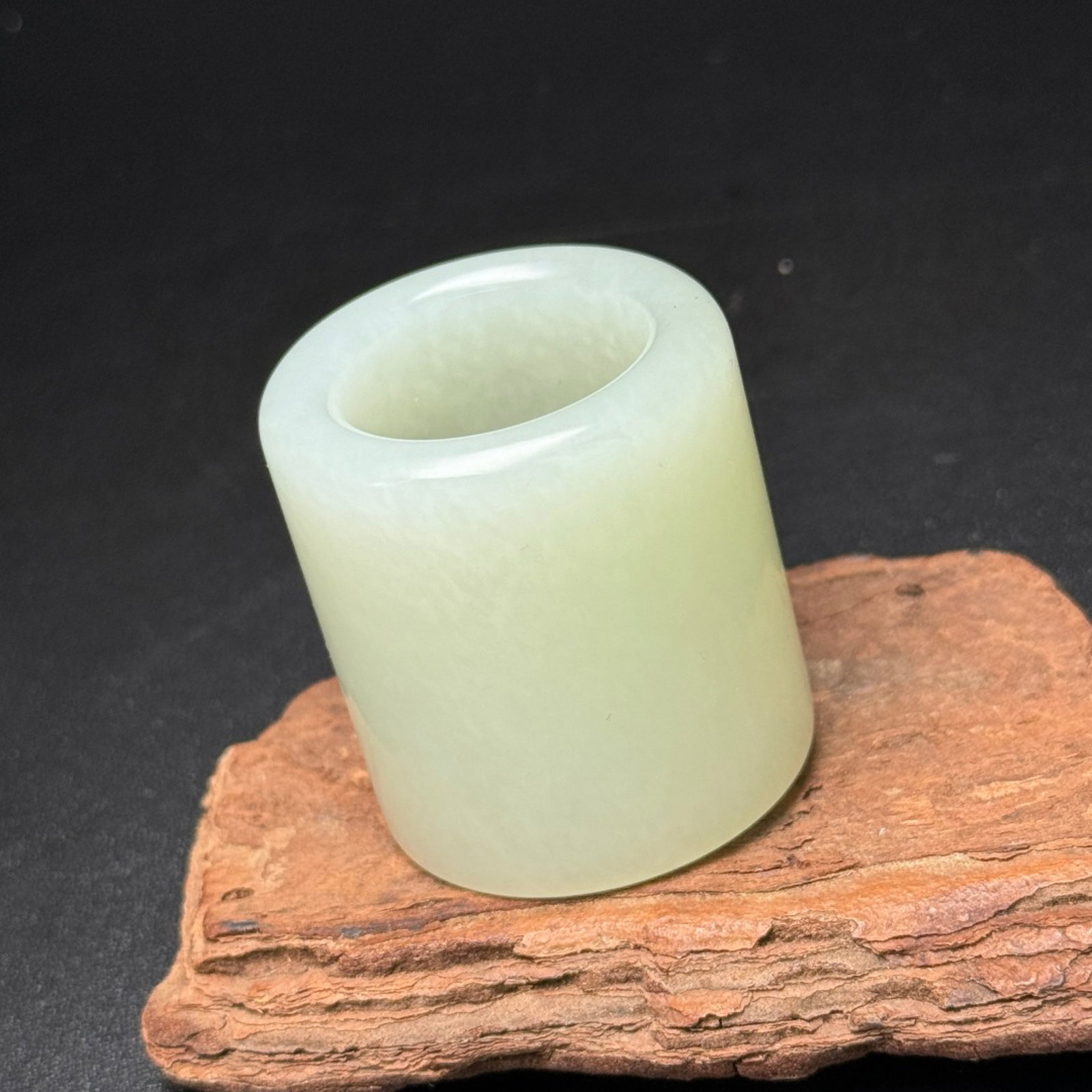 An Exquisite White Jade Fingerstall - 2
