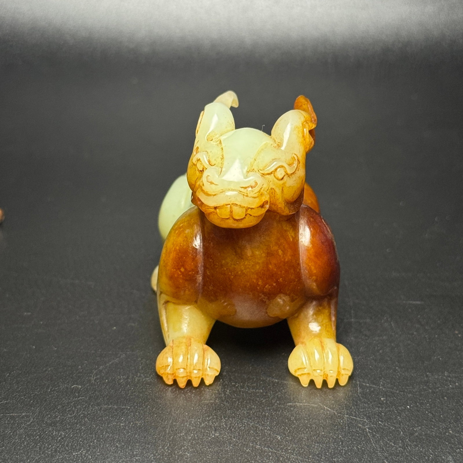 An Exquisite White Jade Rabbit Hand Piece - 7