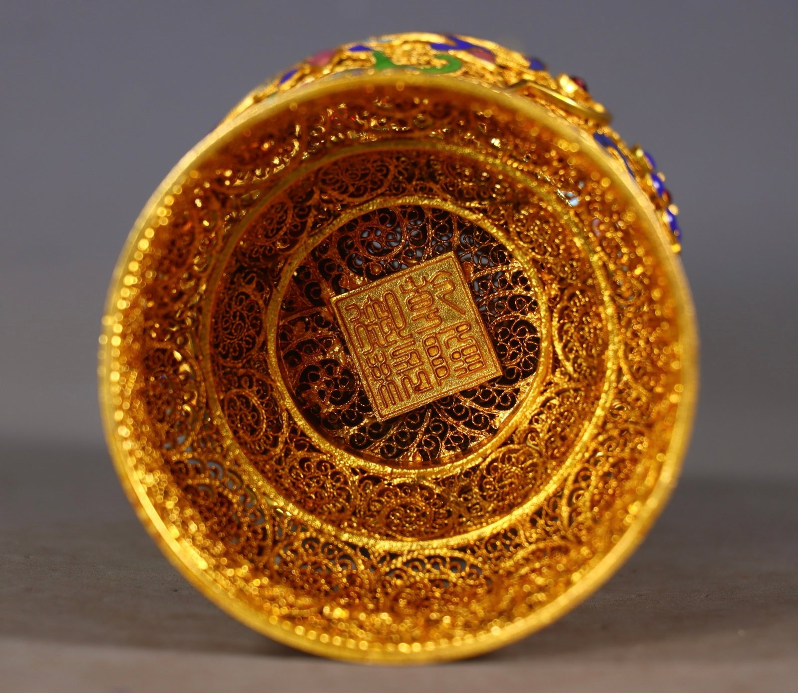 An Exquisite Filigree and Gilding Lotus Pattern Double-Ears Bottle,Inlaid Turquoise and Gems - 9