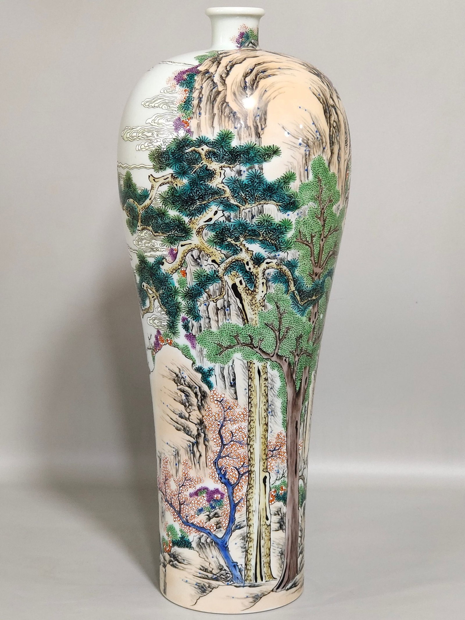 A Rare Famille-Rose Landscape and Figure Pattern Vase - 3