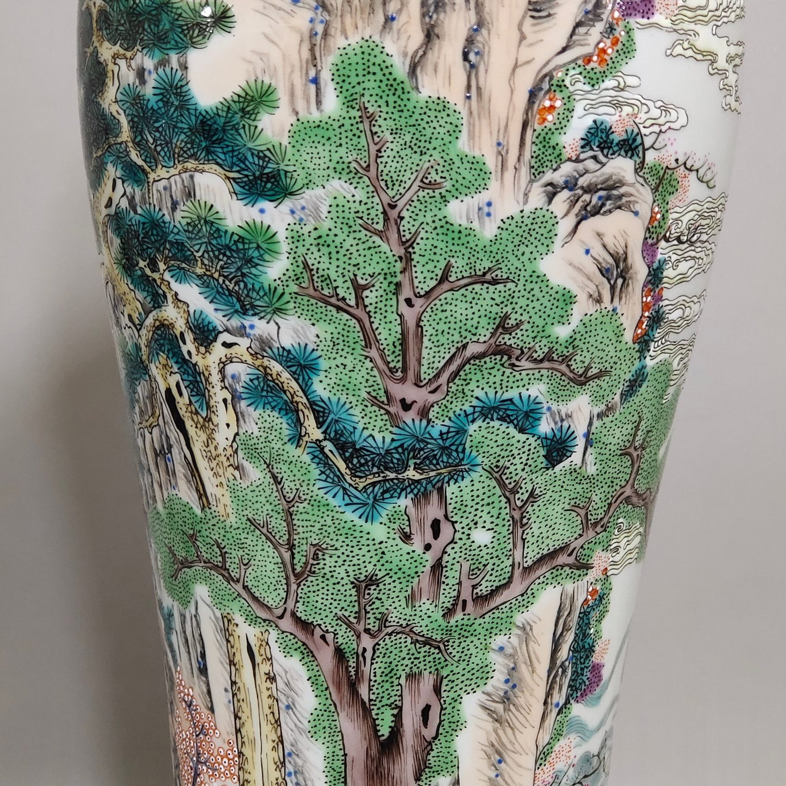A Rare Famille-Rose Landscape and Figure Pattern Vase - 5