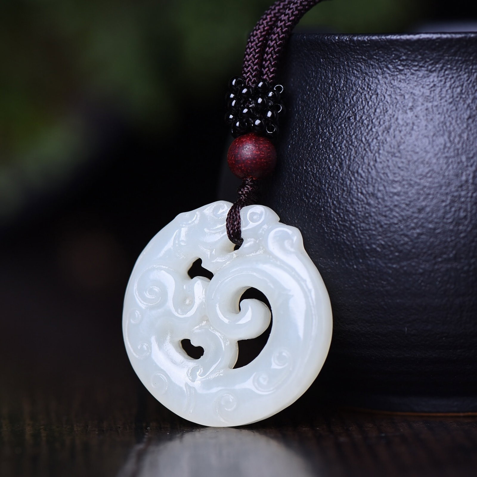 An Exquisite White Jade Dragon Pendant - 4