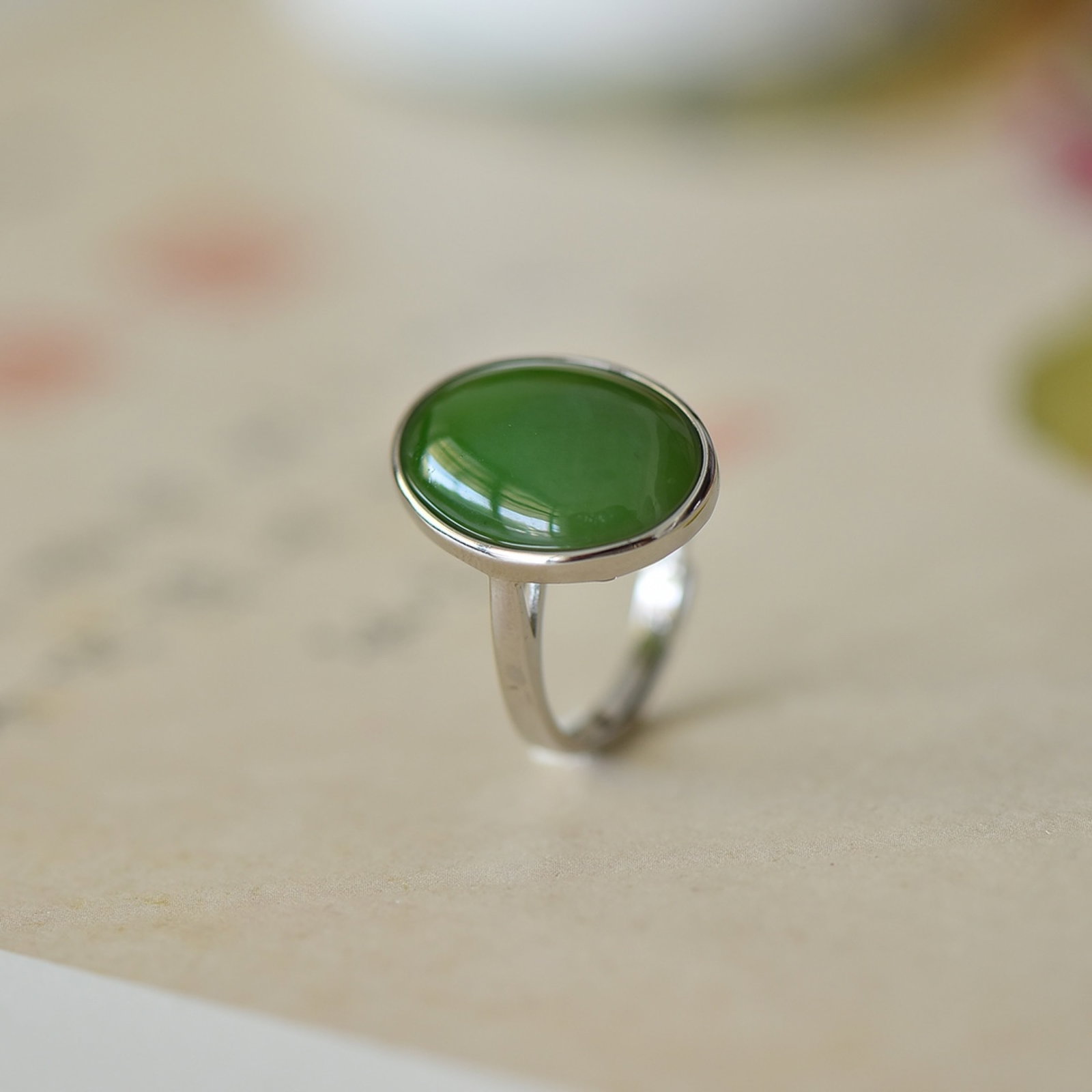 An Exquisite Sterling Silver-Gold Plated Inlaid Jasper Ring - 4