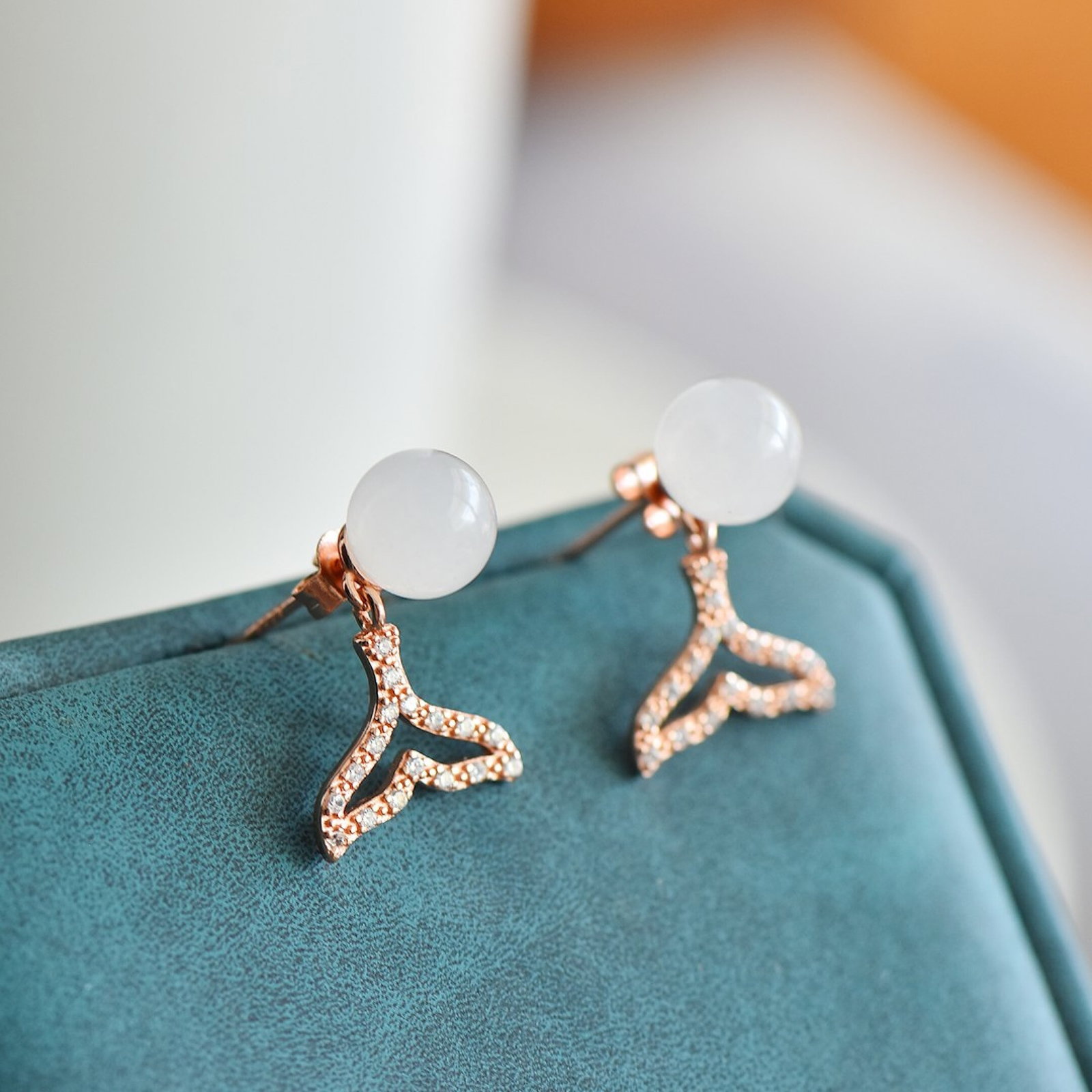 A Pair of Exquisite Sterling Silver-Gold Plated Inlaid White Jade Earrings,Inlaid Diamonds - 3
