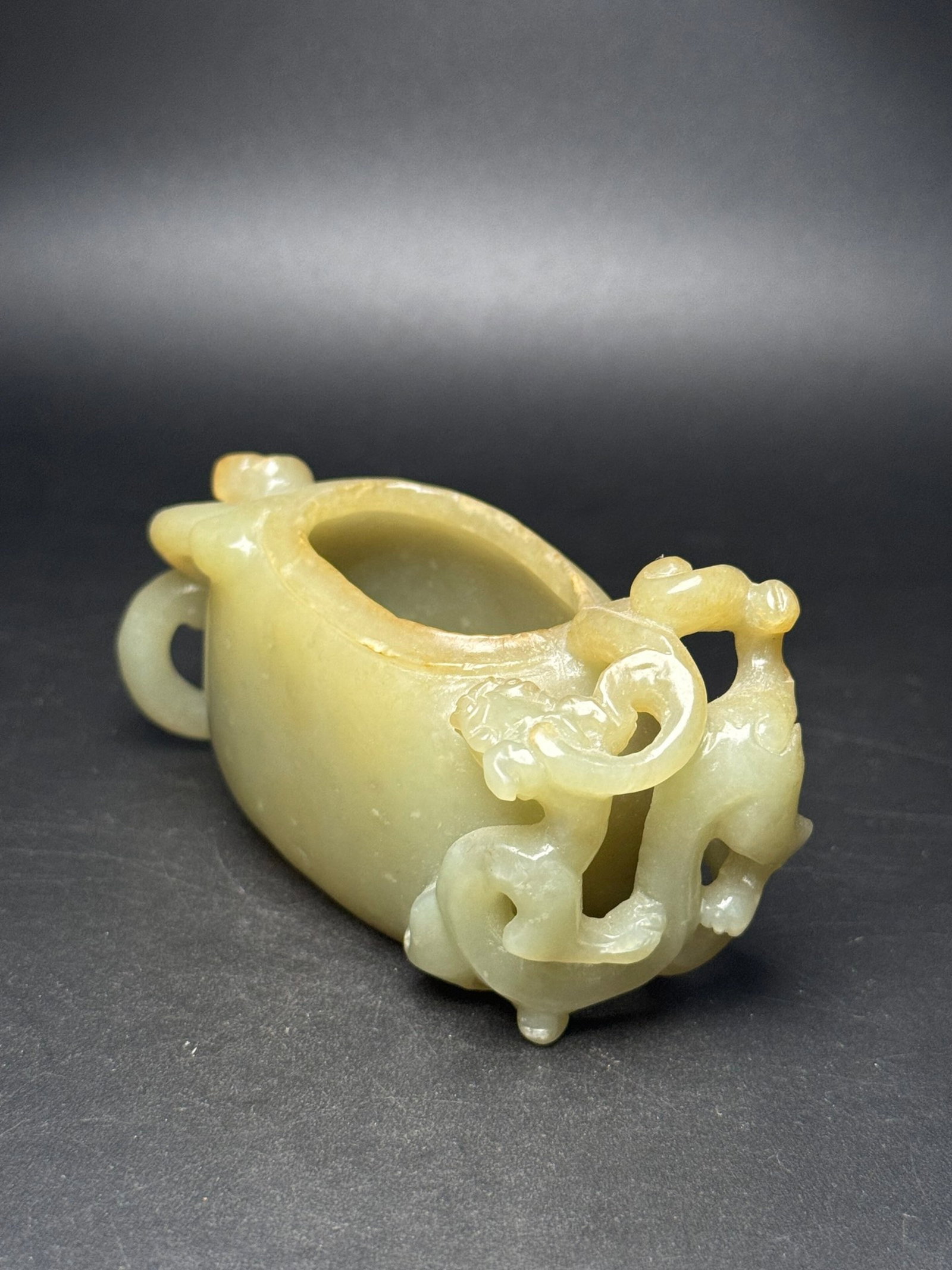 An Exquisite White Jade Chi-Dragon Pattern Brush Washer - 4