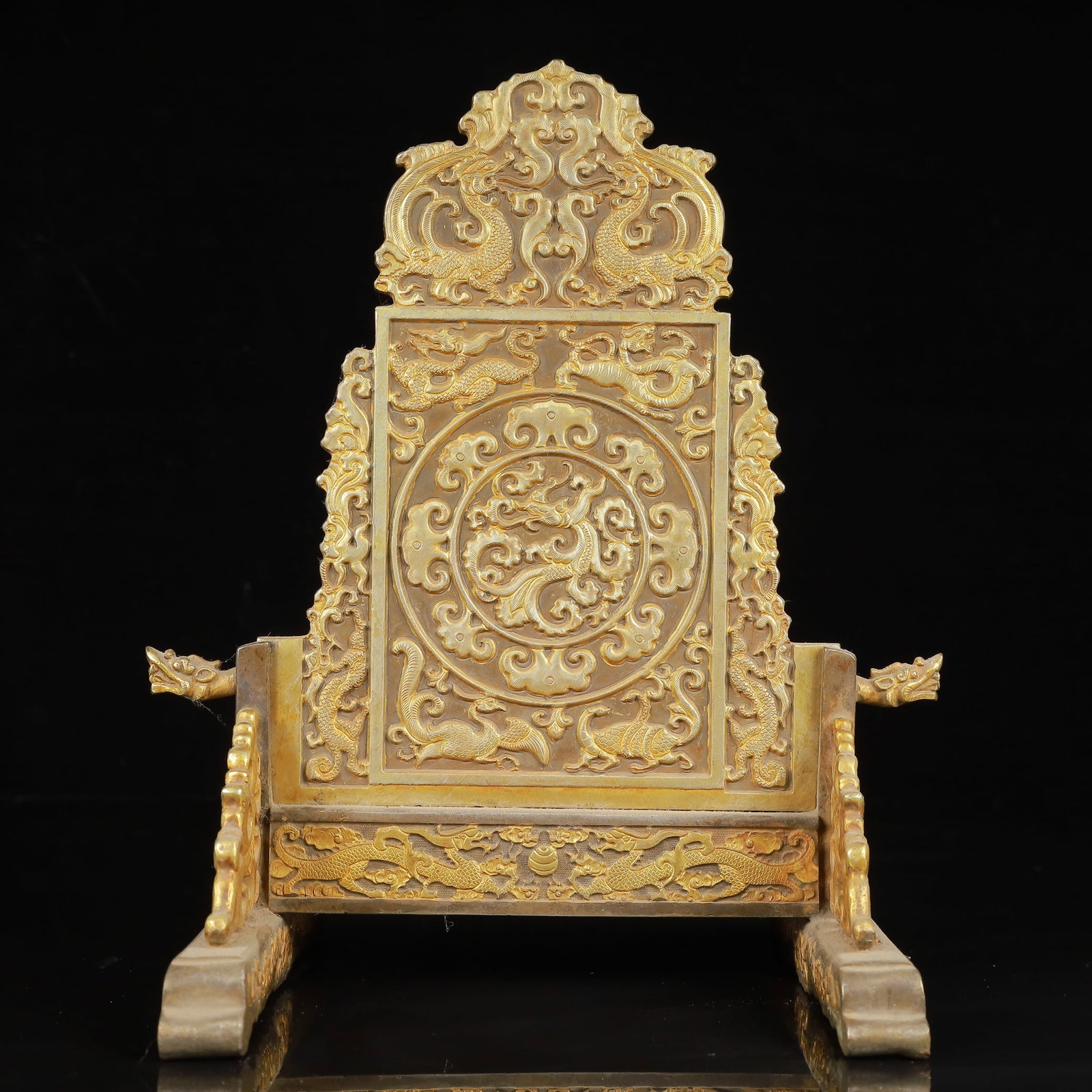 An Exquisite Gilt Silver Auspicious Beast Pattern Screen: Estimated Value:2000-4000 An Exquisite Gilt Silver Auspicious Beast Pattern Screen,Qing Dynasty,China,Size:8.3inx6.3inx9.4in,Weight:1500g