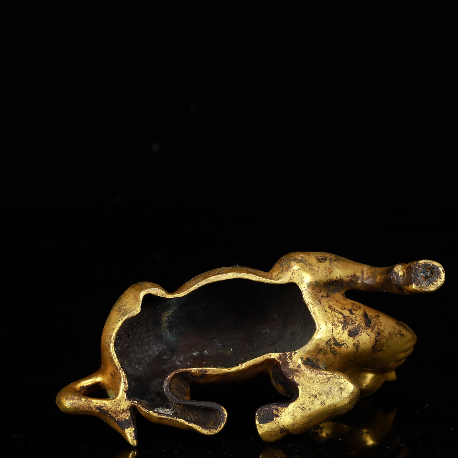 A Rare Gilt Bronze Horse Ornament - 10