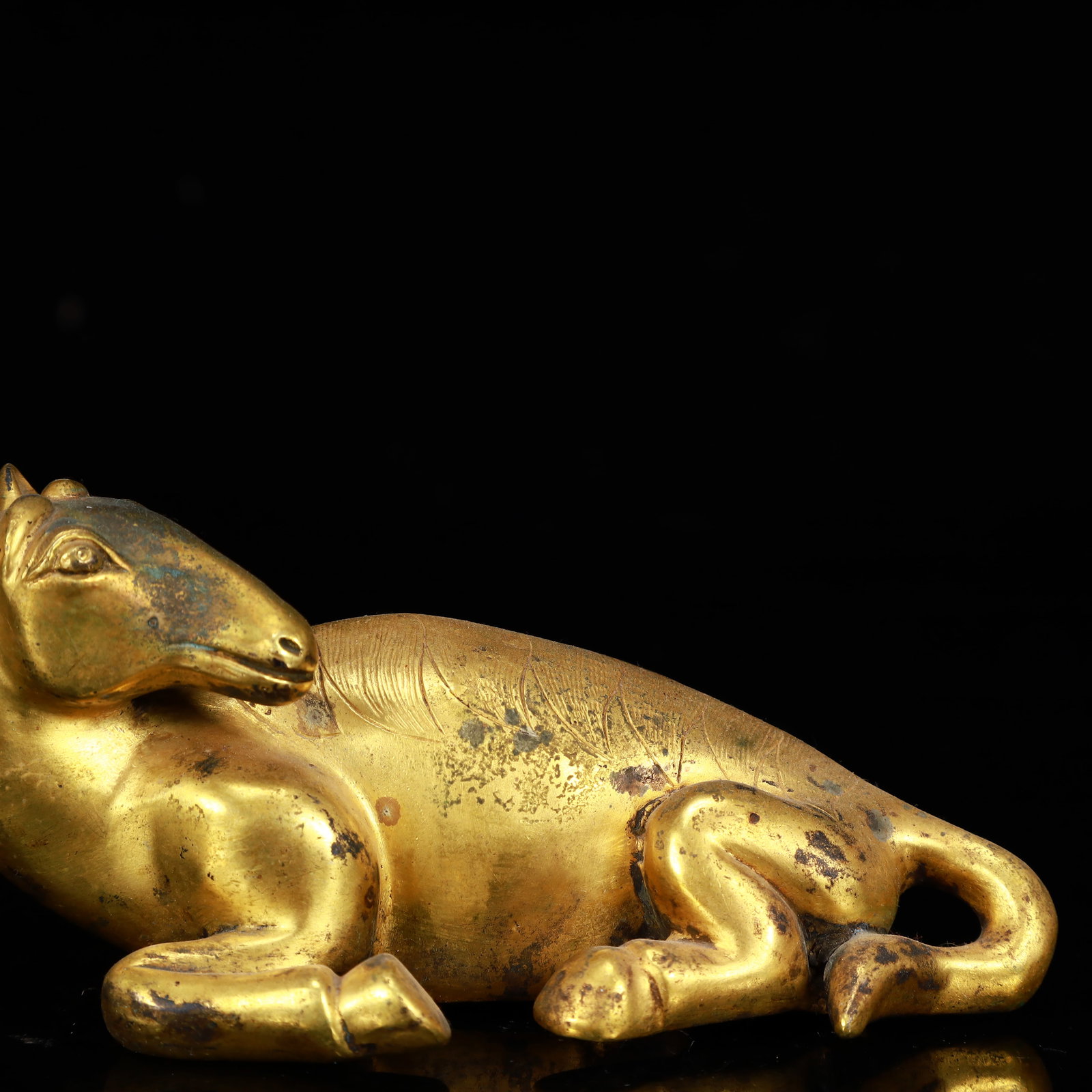 A Rare Gilt Bronze Horse Ornament - 3