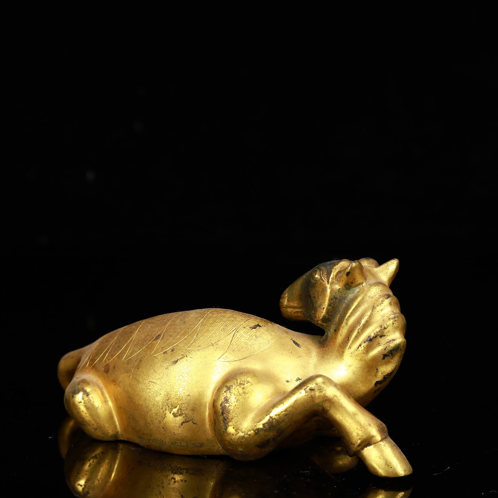 A Rare Gilt Bronze Horse Ornament - 5