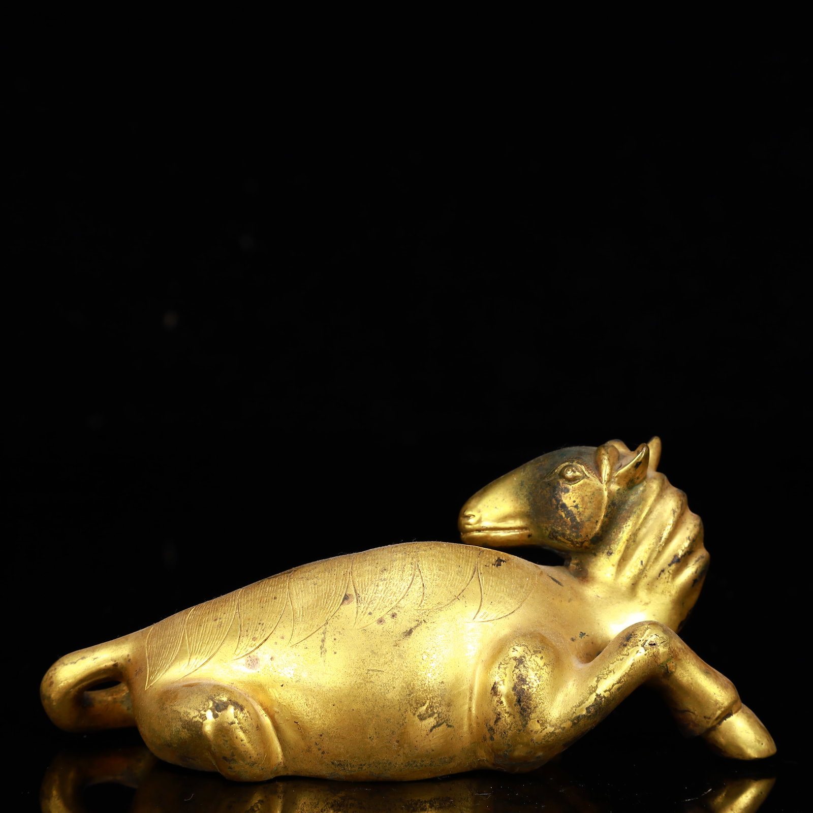 A Rare Gilt Bronze Horse Ornament - 6