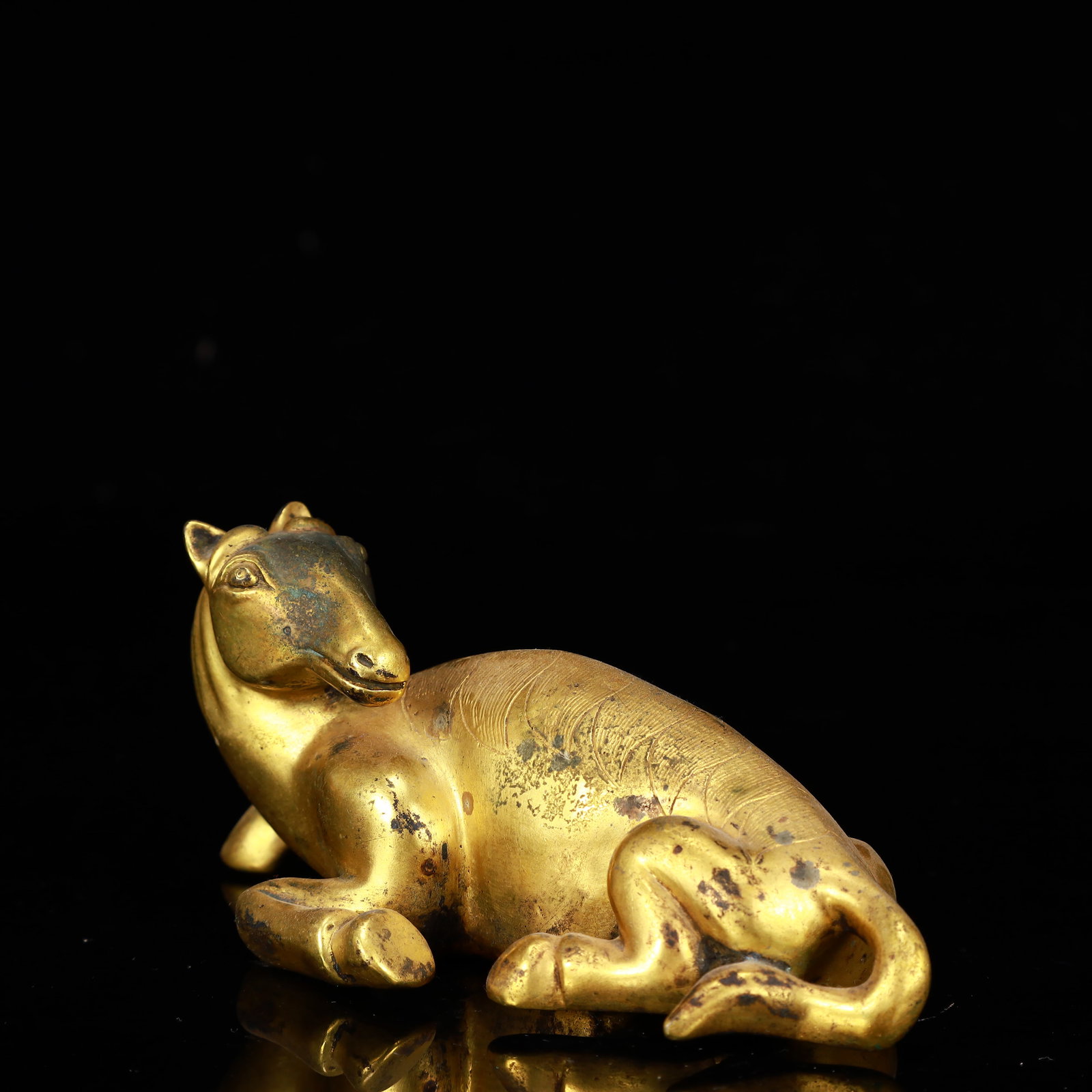 A Rare Gilt Bronze Horse Ornament - 8