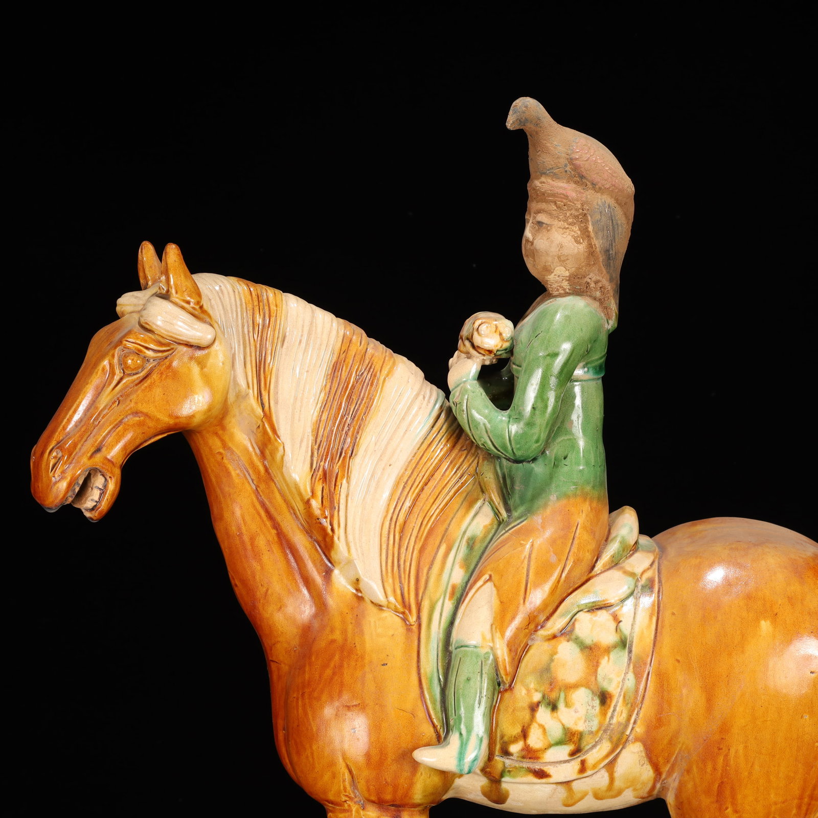 A Rare Tang Tri-Color Glazed Pottery Figure Riding Horse Ornament - 2