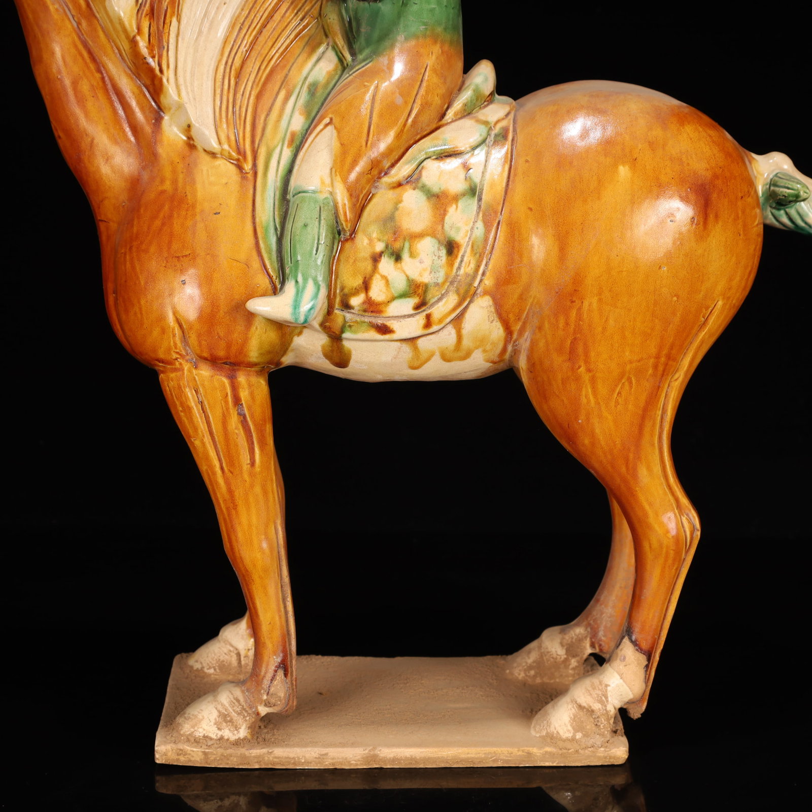 A Rare Tang Tri-Color Glazed Pottery Figure Riding Horse Ornament - 4