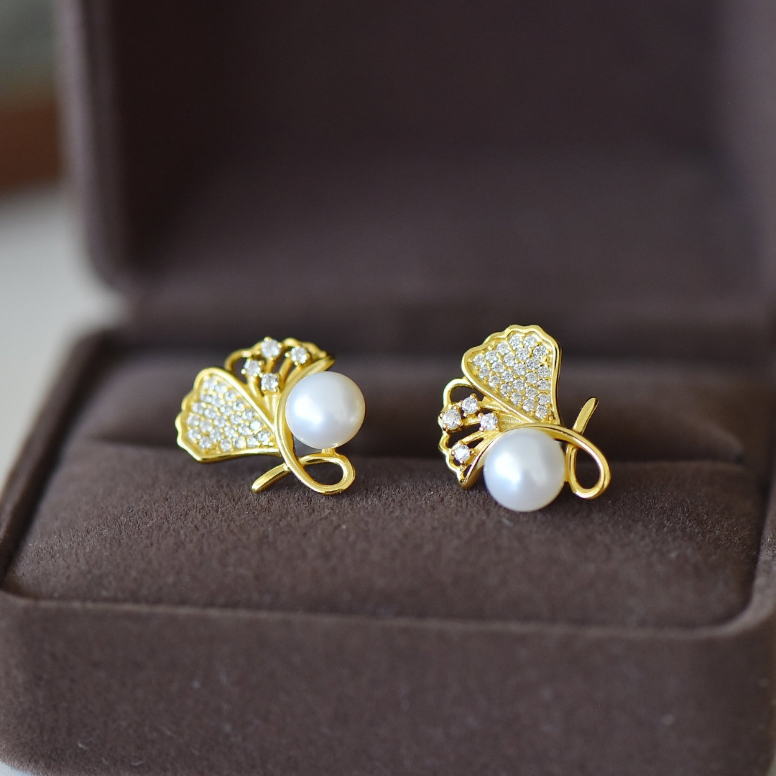A Pair of Exquisite Sterling Silver-Gold Plated Inlaid White Jade GinkgoÒ¶ Earrings - 3